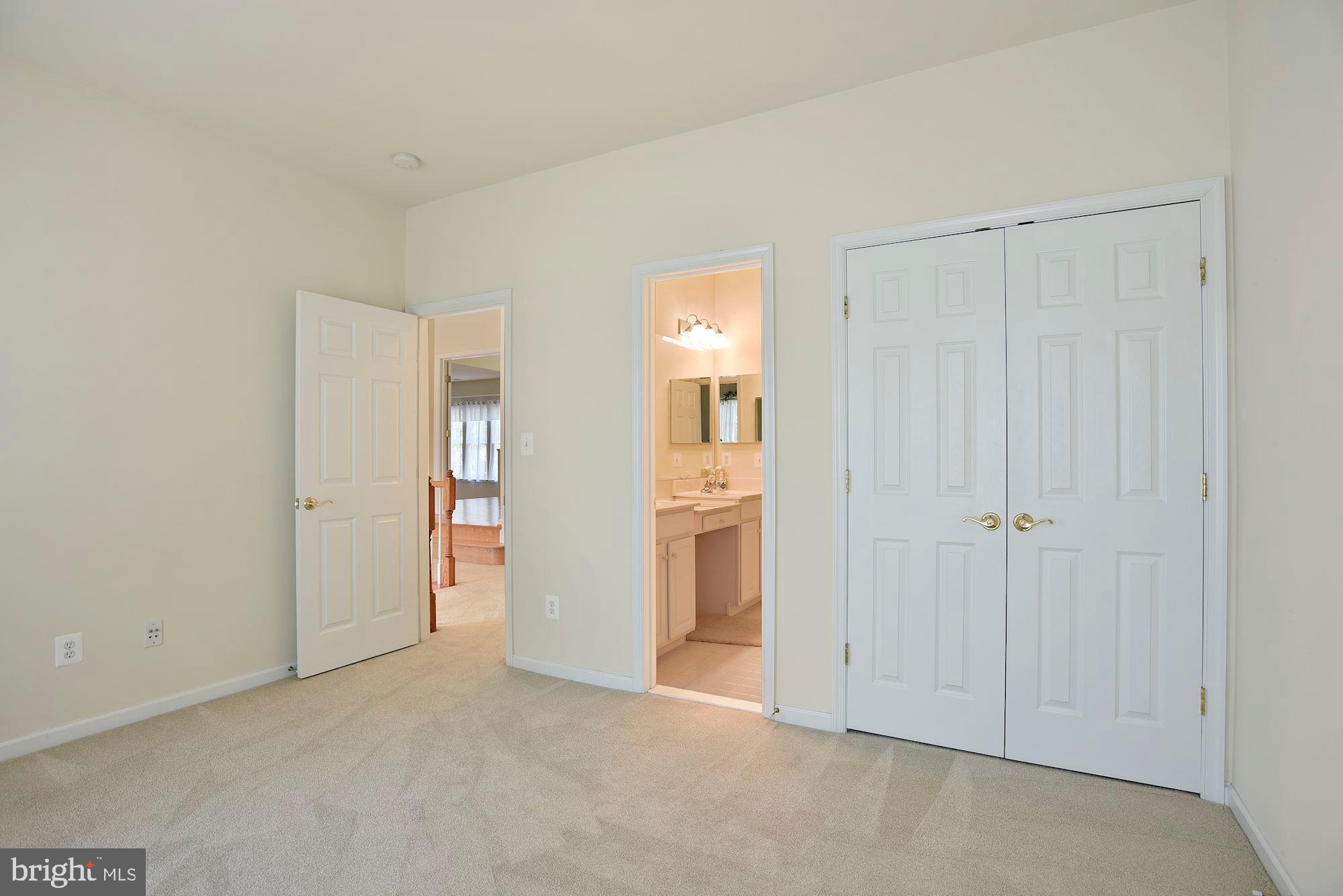 RIDINGS AT BLUE SPRINGS - Residential