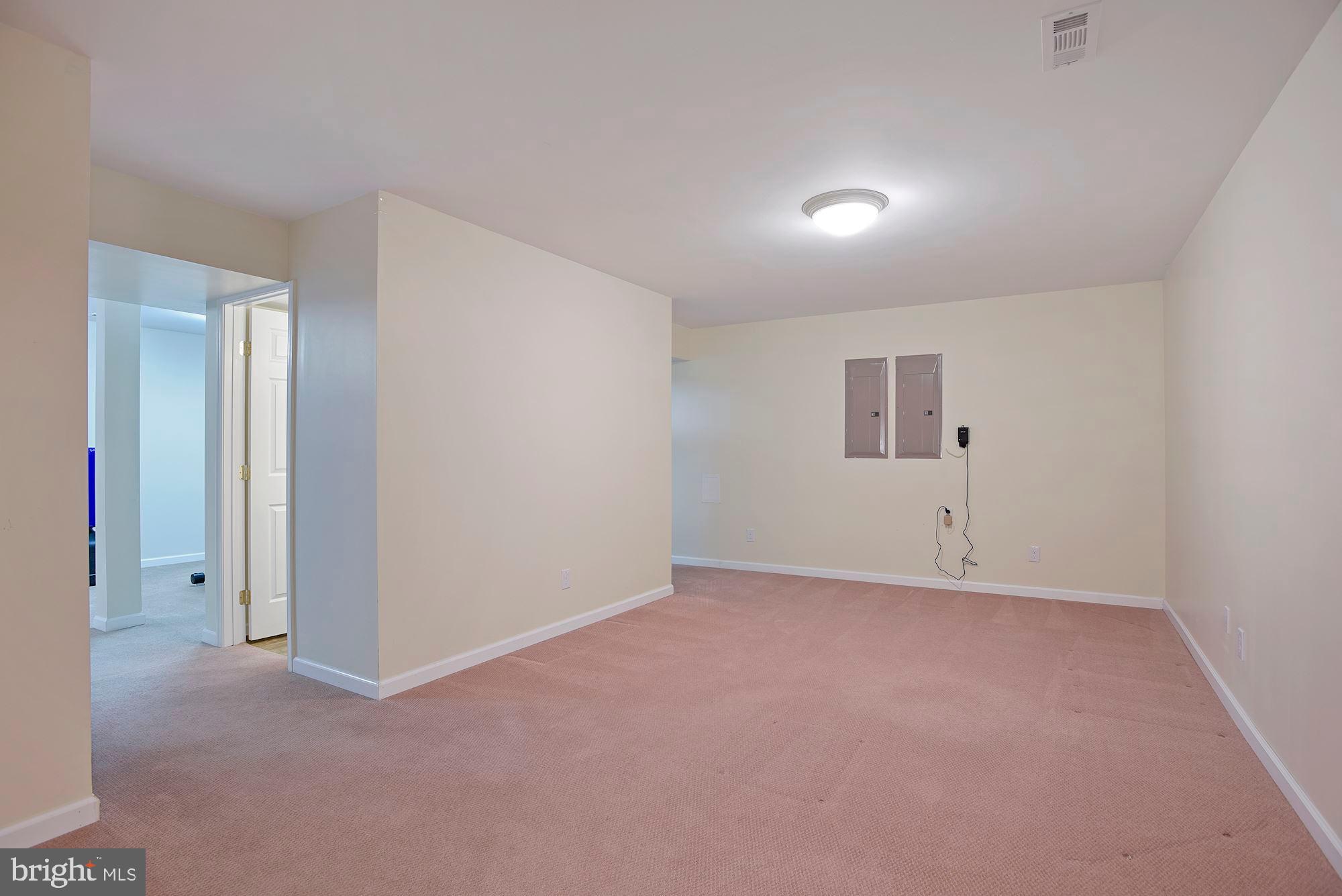 RIDINGS AT BLUE SPRINGS - Residential