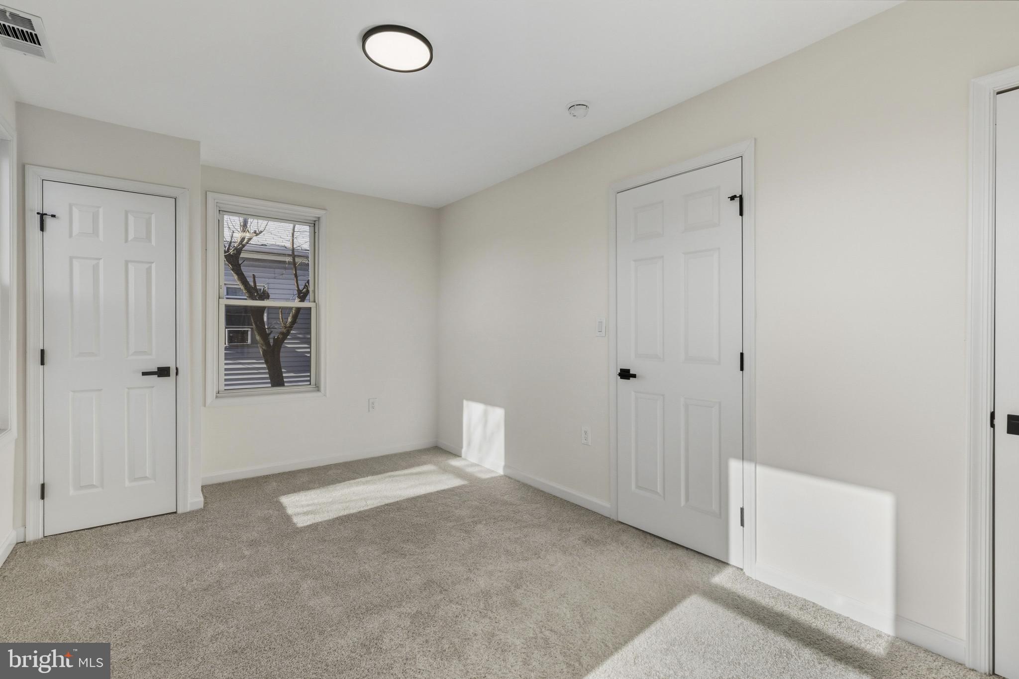 BROOKLYN - Residential