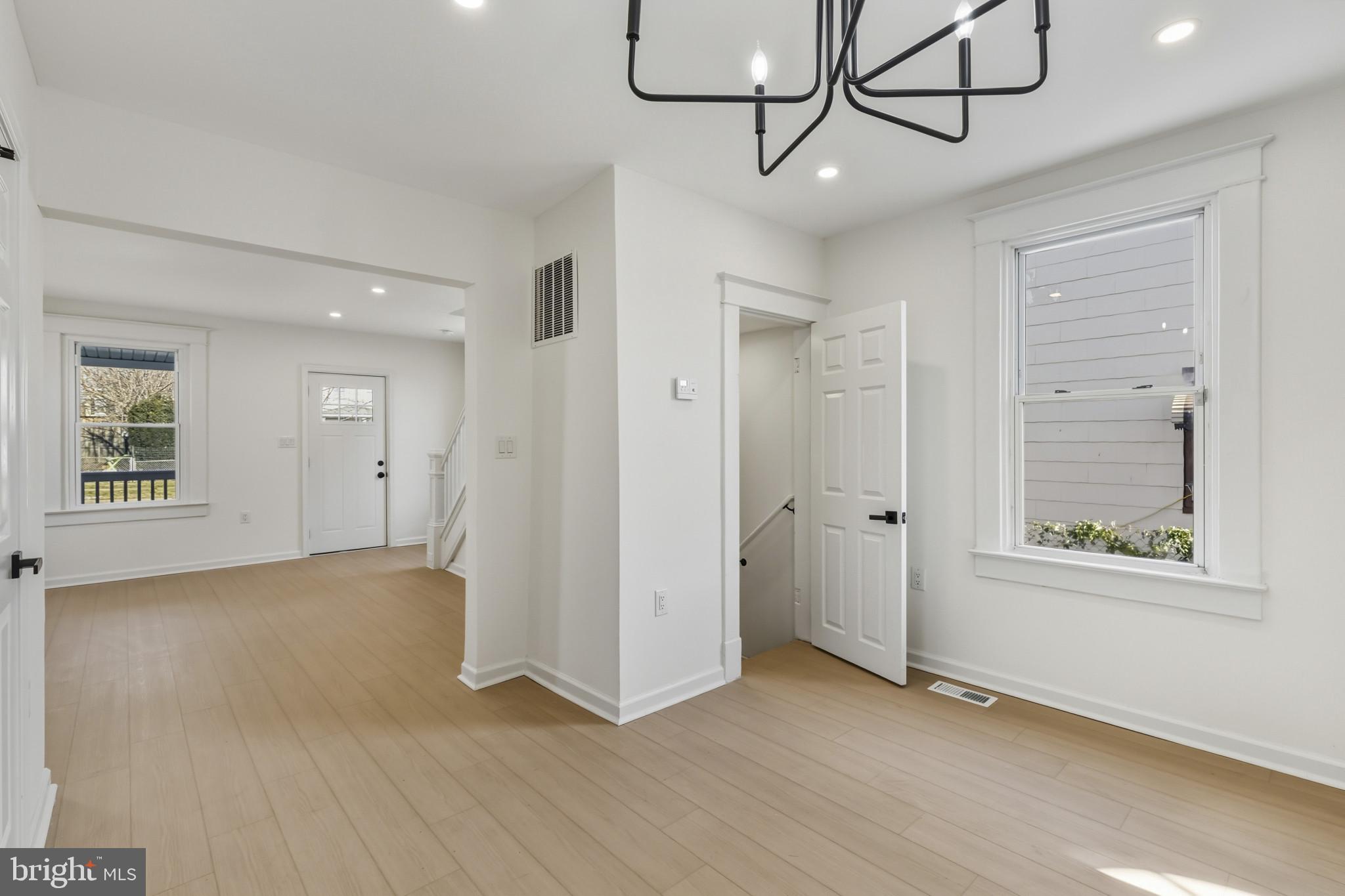 BROOKLYN - Residential