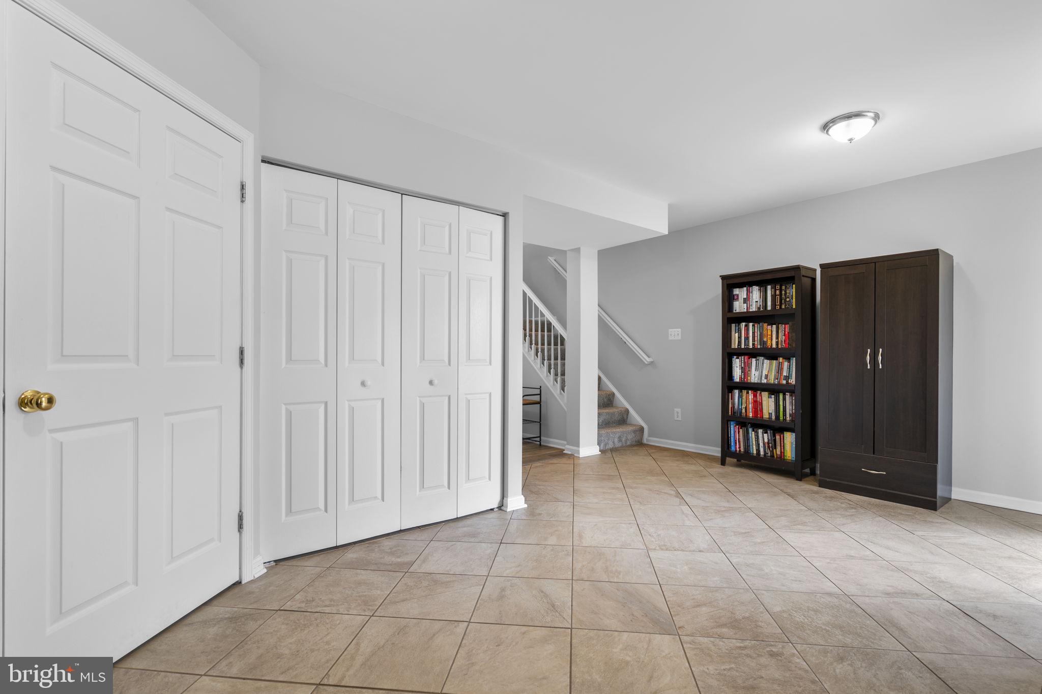 TRAILSIDE - Residential