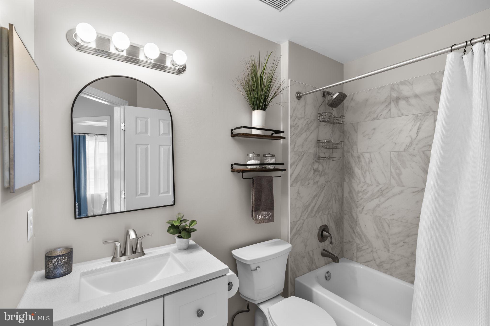 TRAILSIDE - Residential