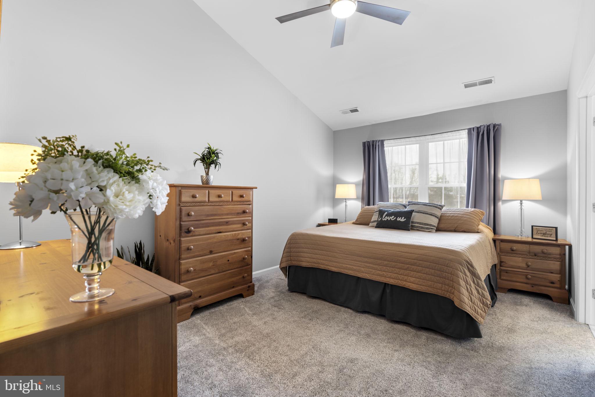 TRAILSIDE - Residential