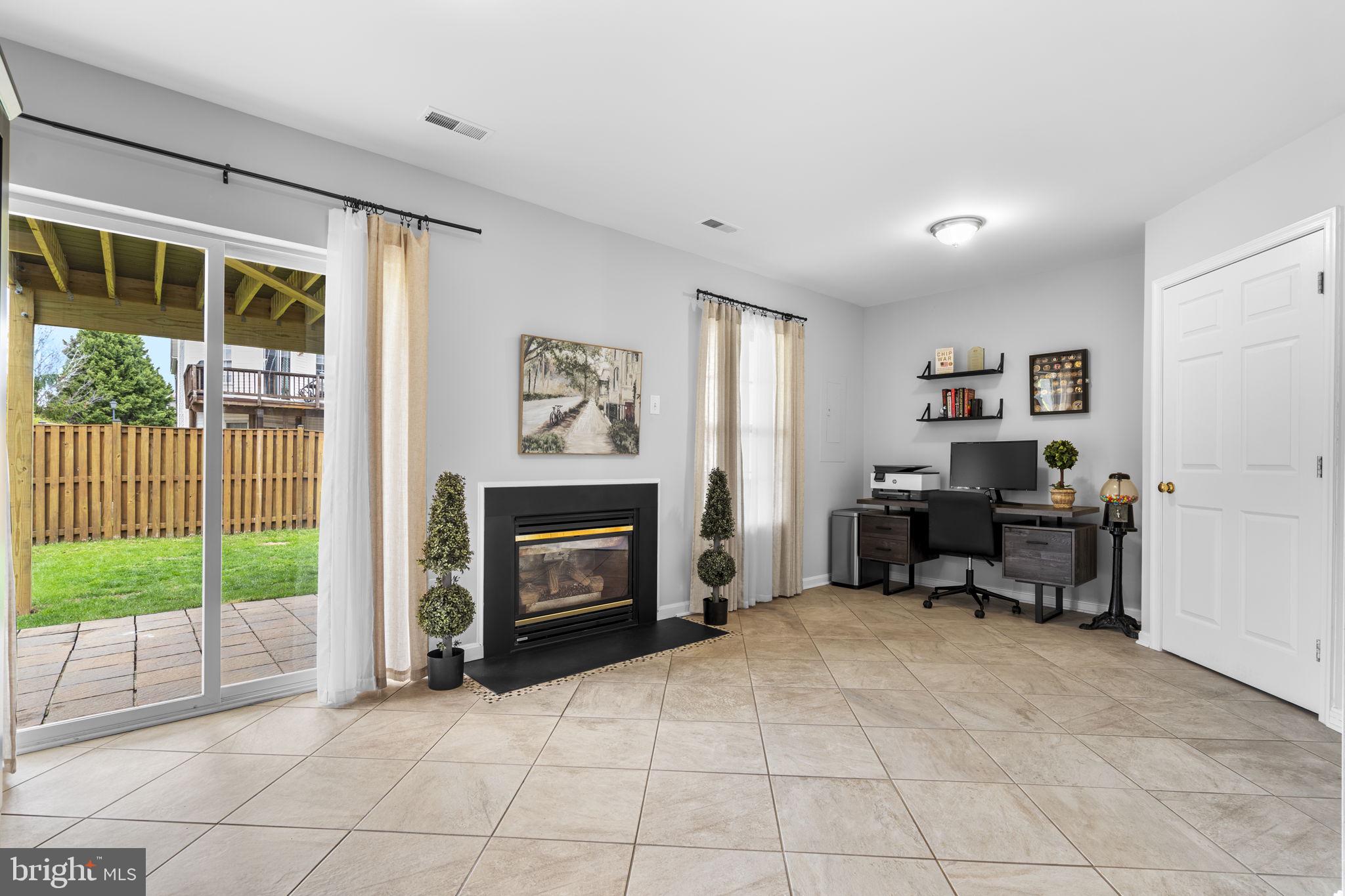 TRAILSIDE - Residential