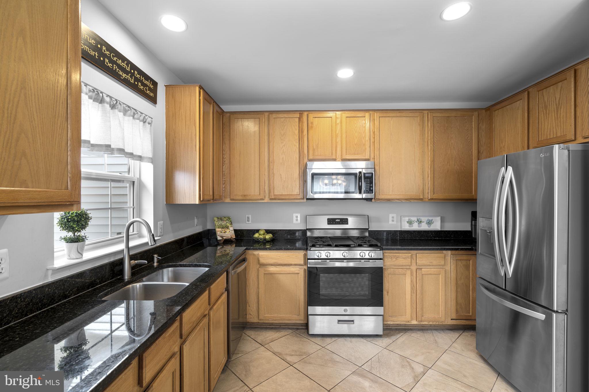 TRAILSIDE - Residential