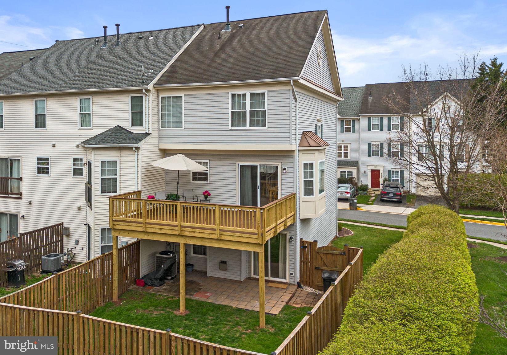 TRAILSIDE - Residential