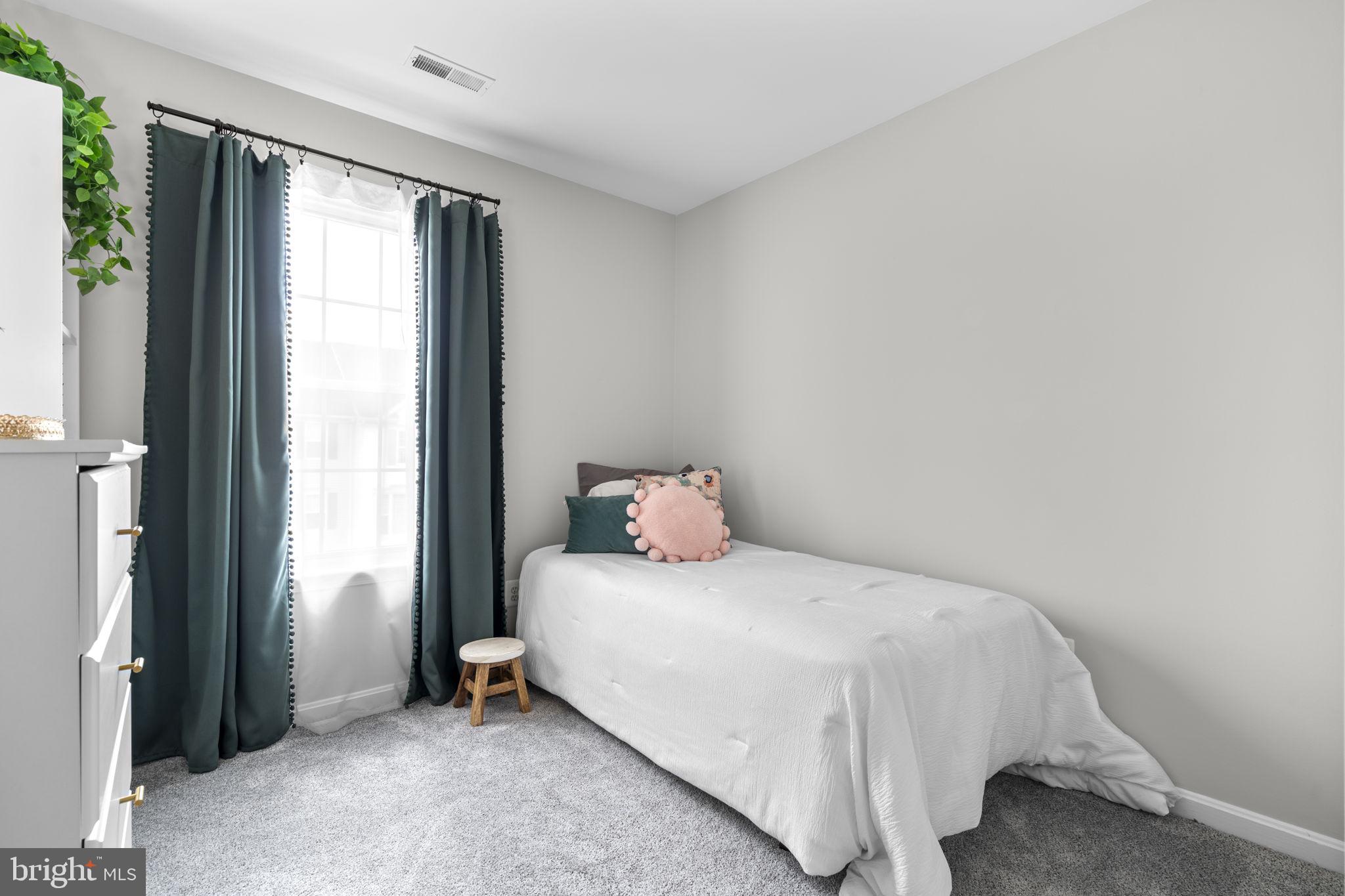 TRAILSIDE - Residential