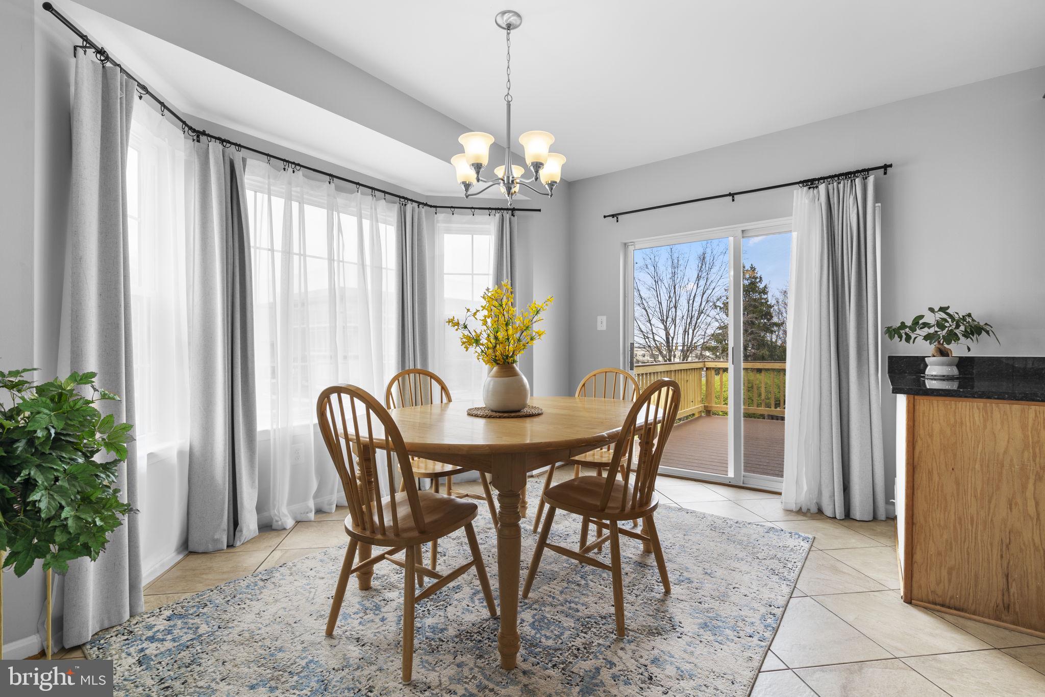 TRAILSIDE - Residential