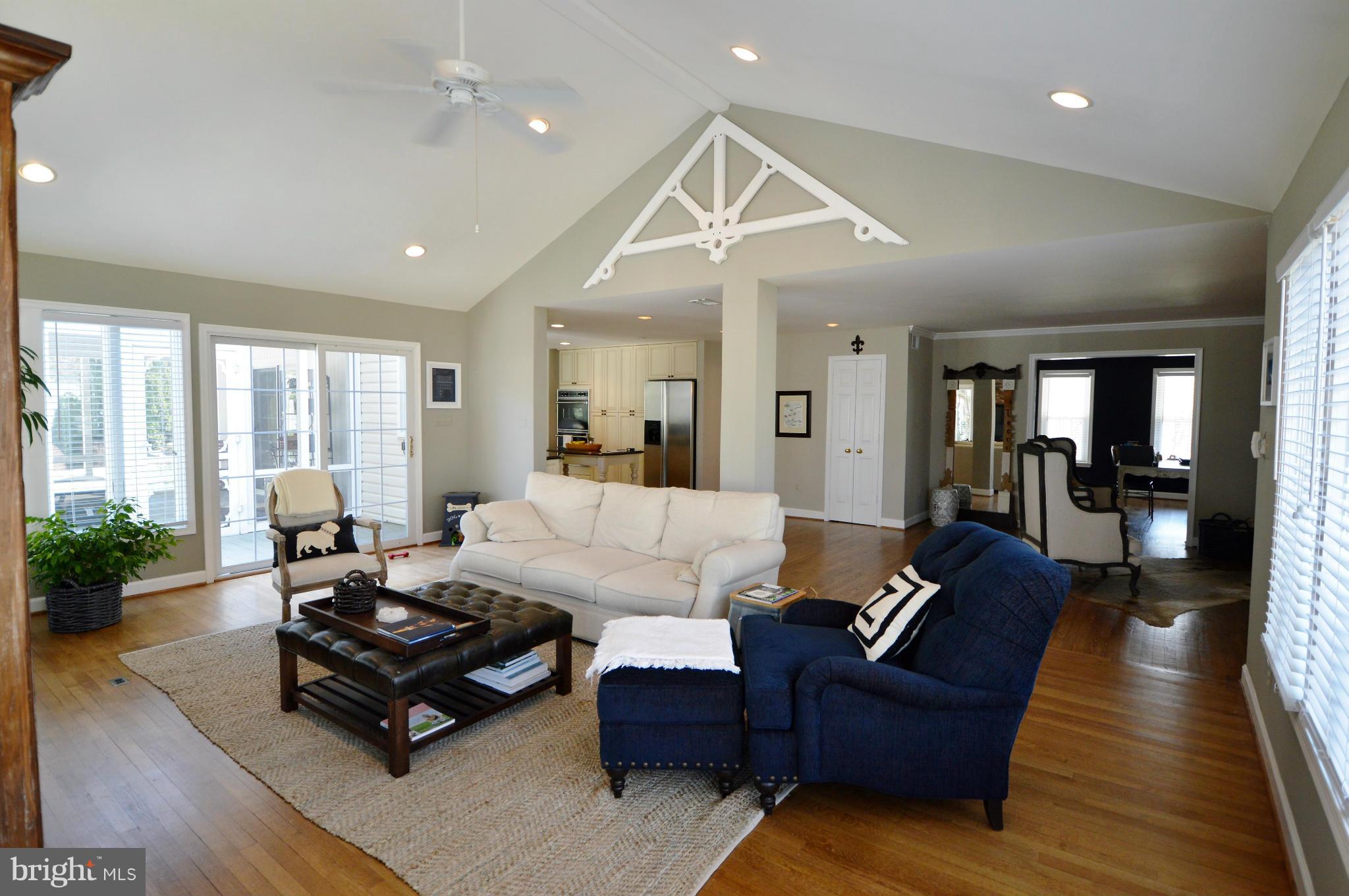 BRENTWOOD - Residential