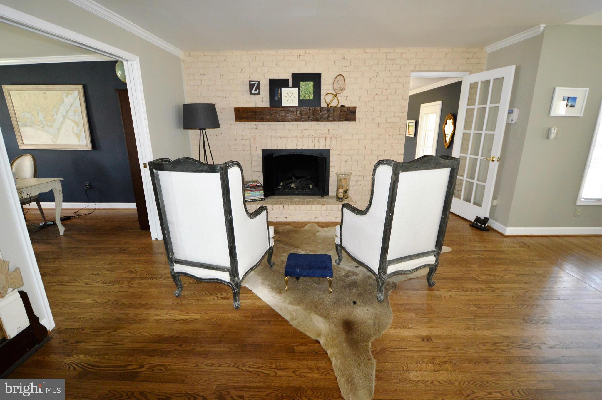 BRENTWOOD - Residential