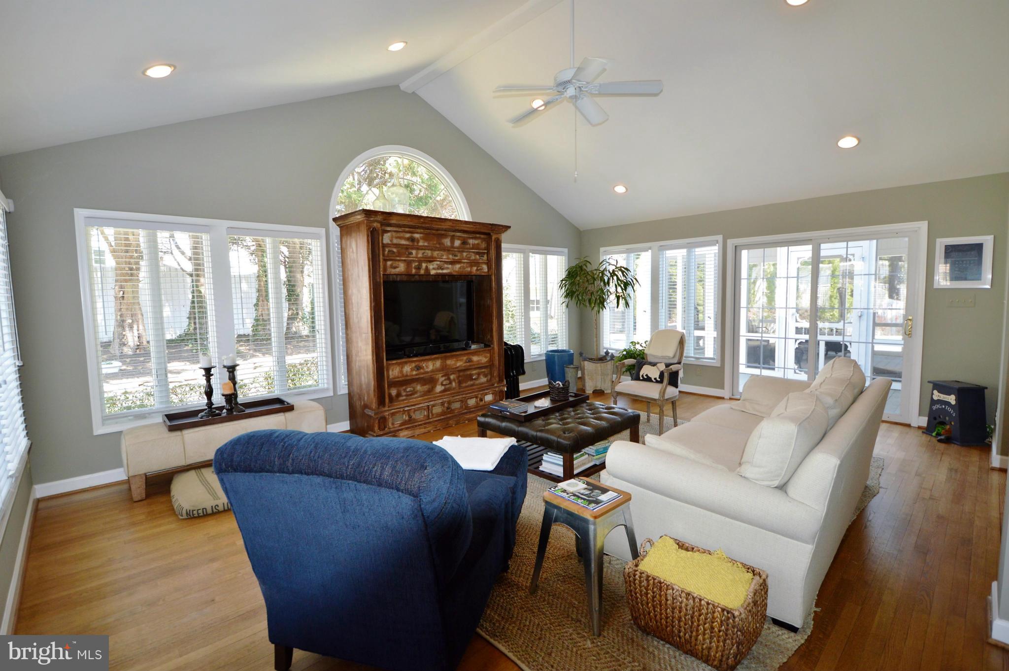 BRENTWOOD - Residential