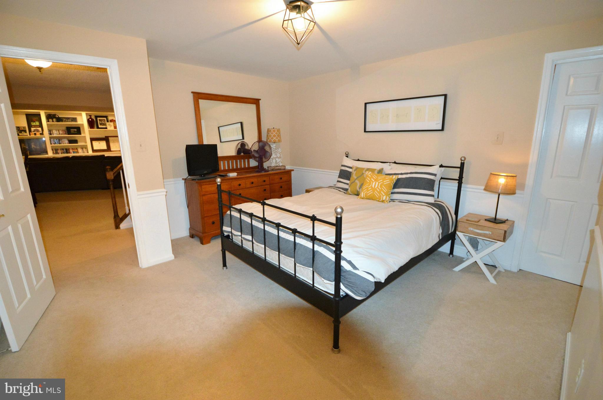 BRENTWOOD - Residential