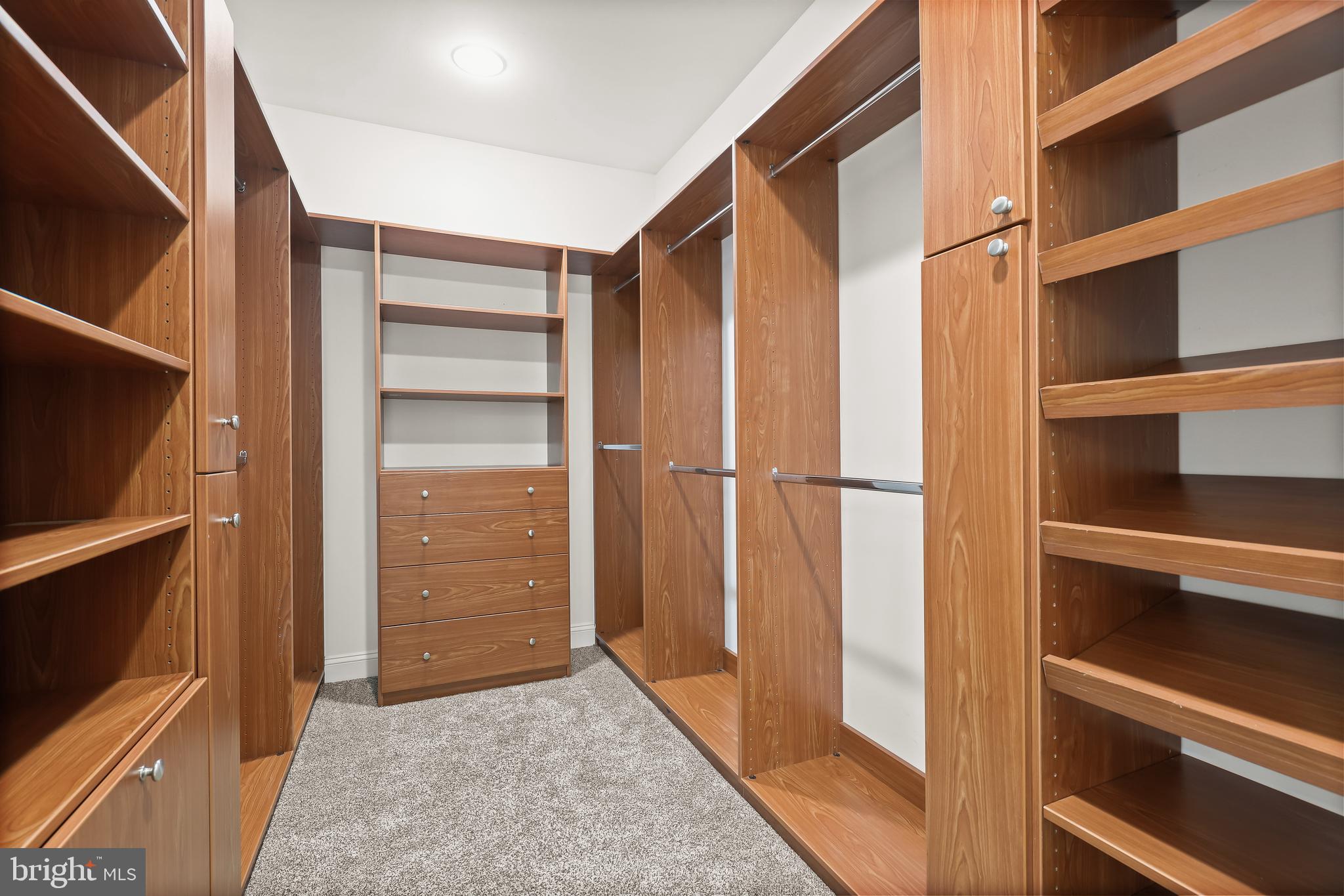 BELMONT FARM - Residential