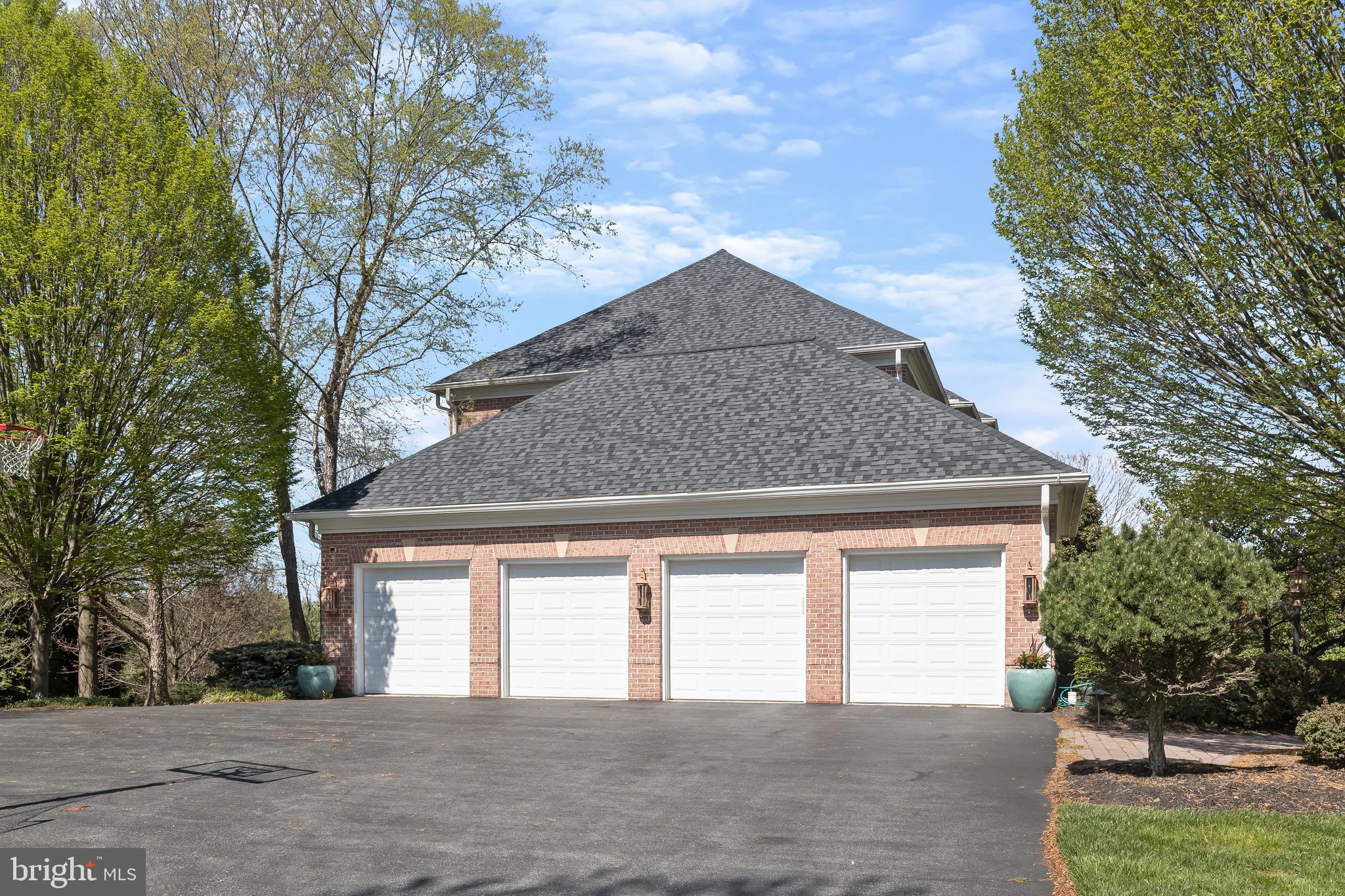 BELMONT FARM - Residential