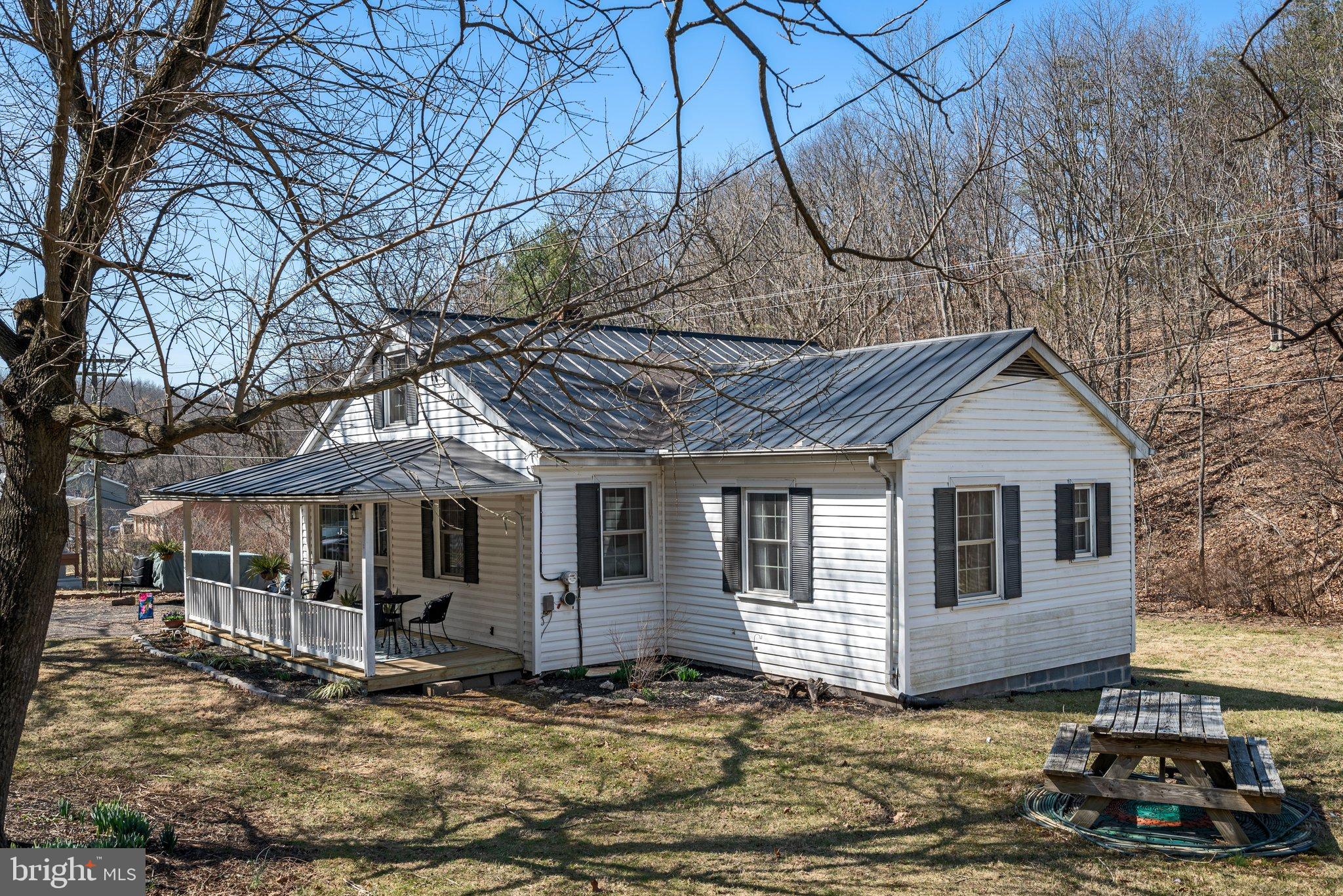 199 DICKS HOLLOW ROAD
