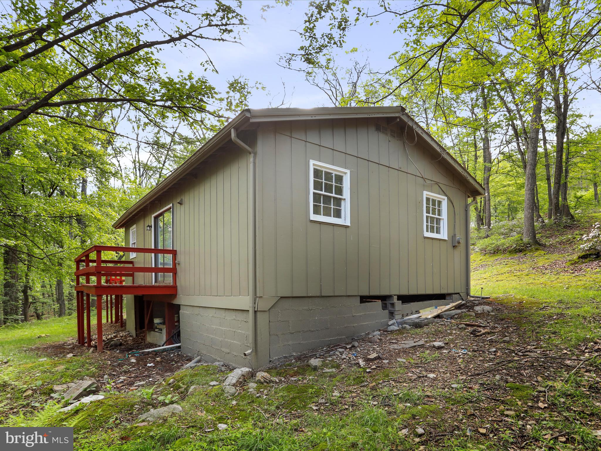 CABIN AT CAPON BRIDGE - Residential