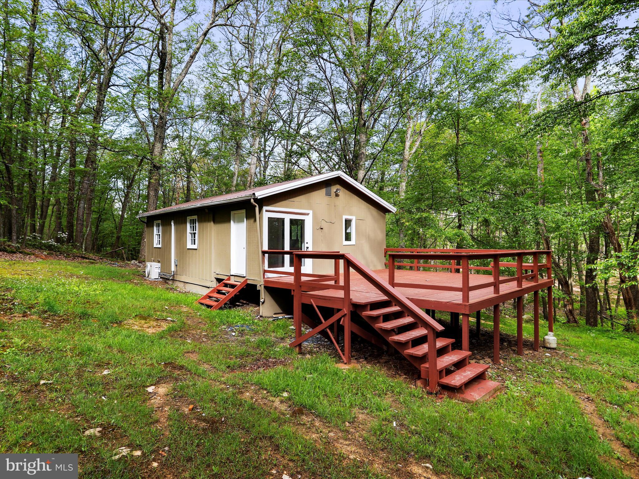 CABIN AT CAPON BRIDGE - Residential