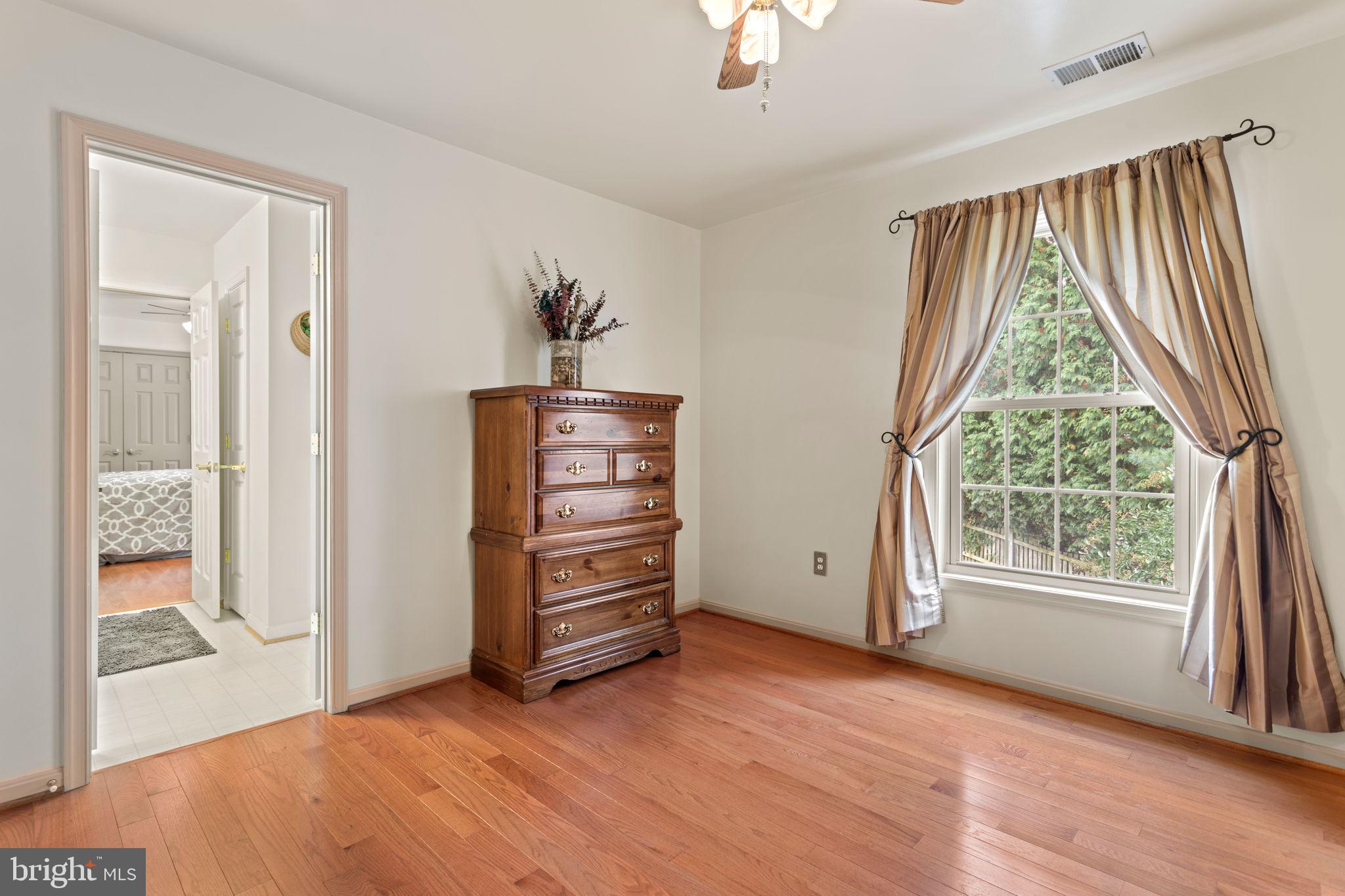 WOODRIDGE - Residential