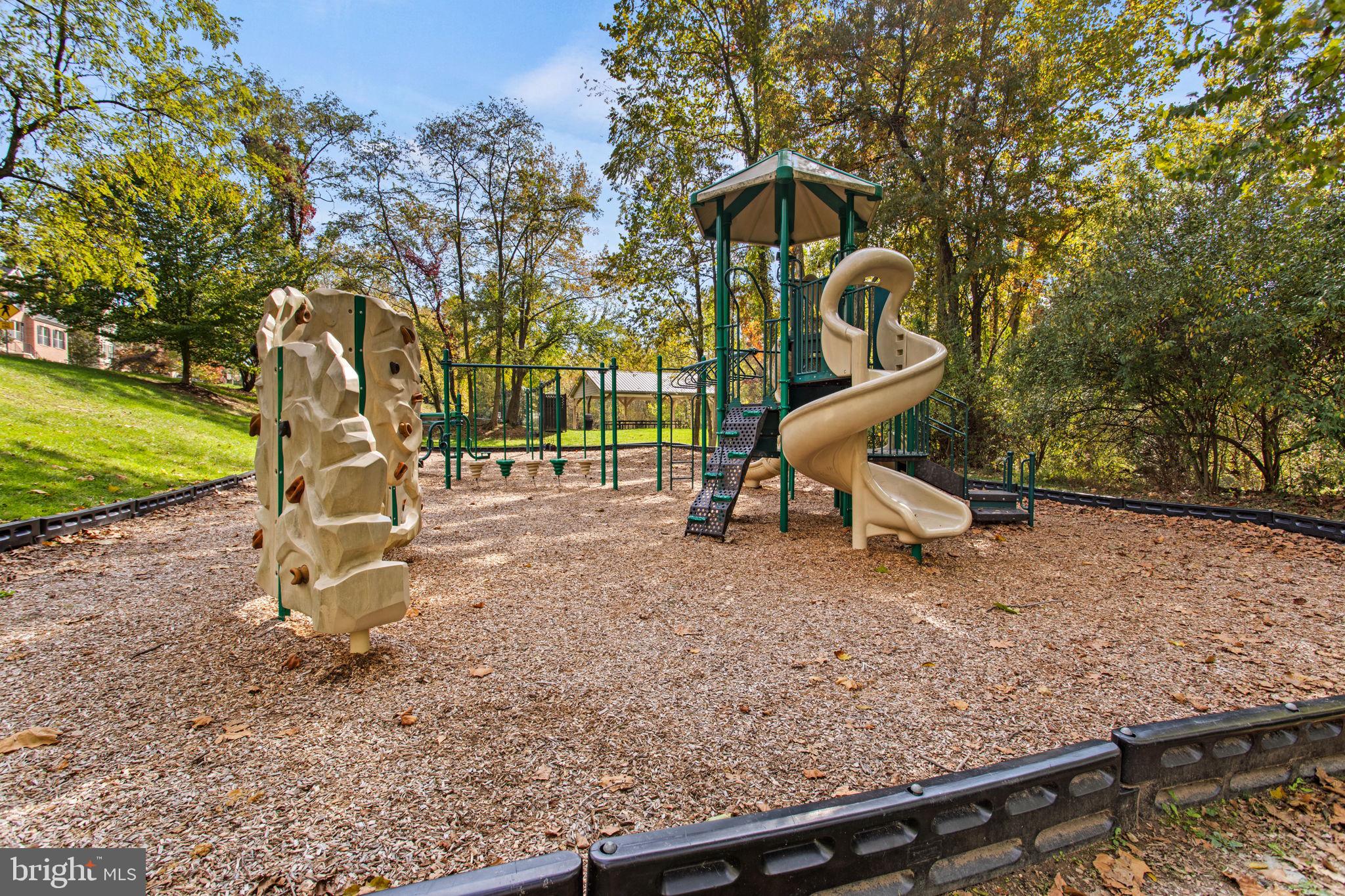 WOODRIDGE - Residential