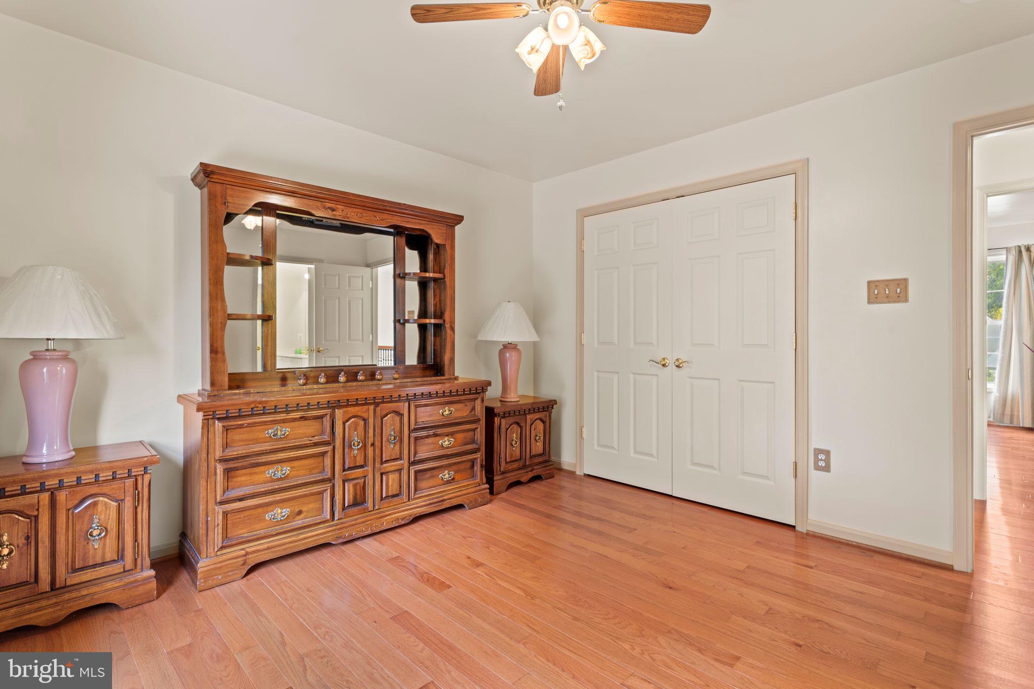 WOODRIDGE - Residential