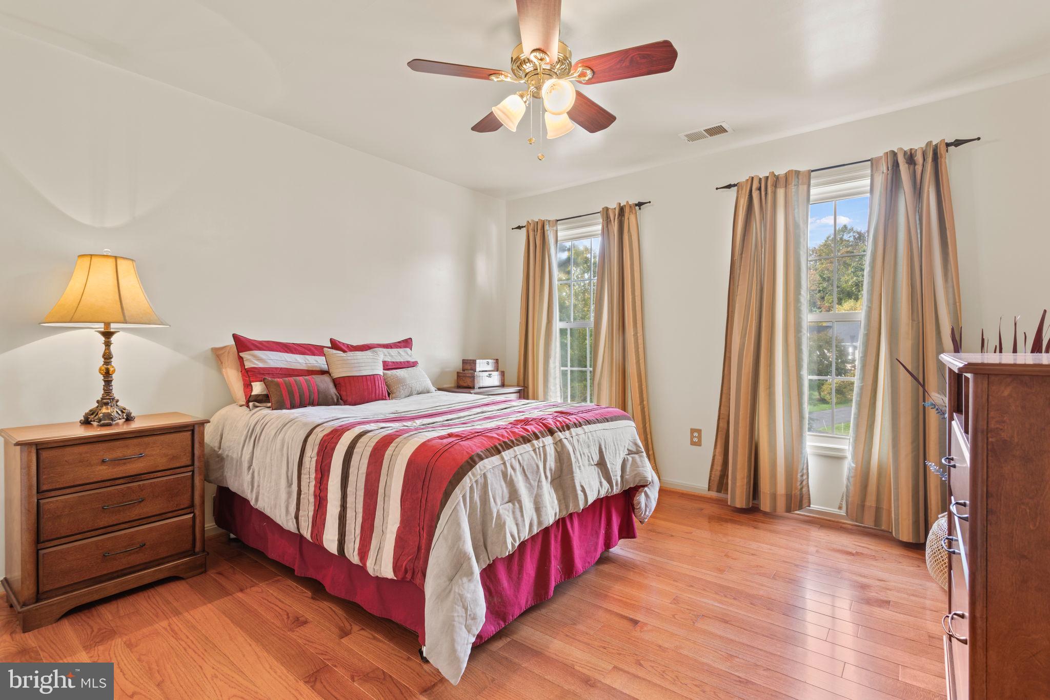 WOODRIDGE - Residential