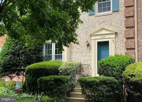 3175 STONEHURST DRIVE FAIRFAX VA 22031