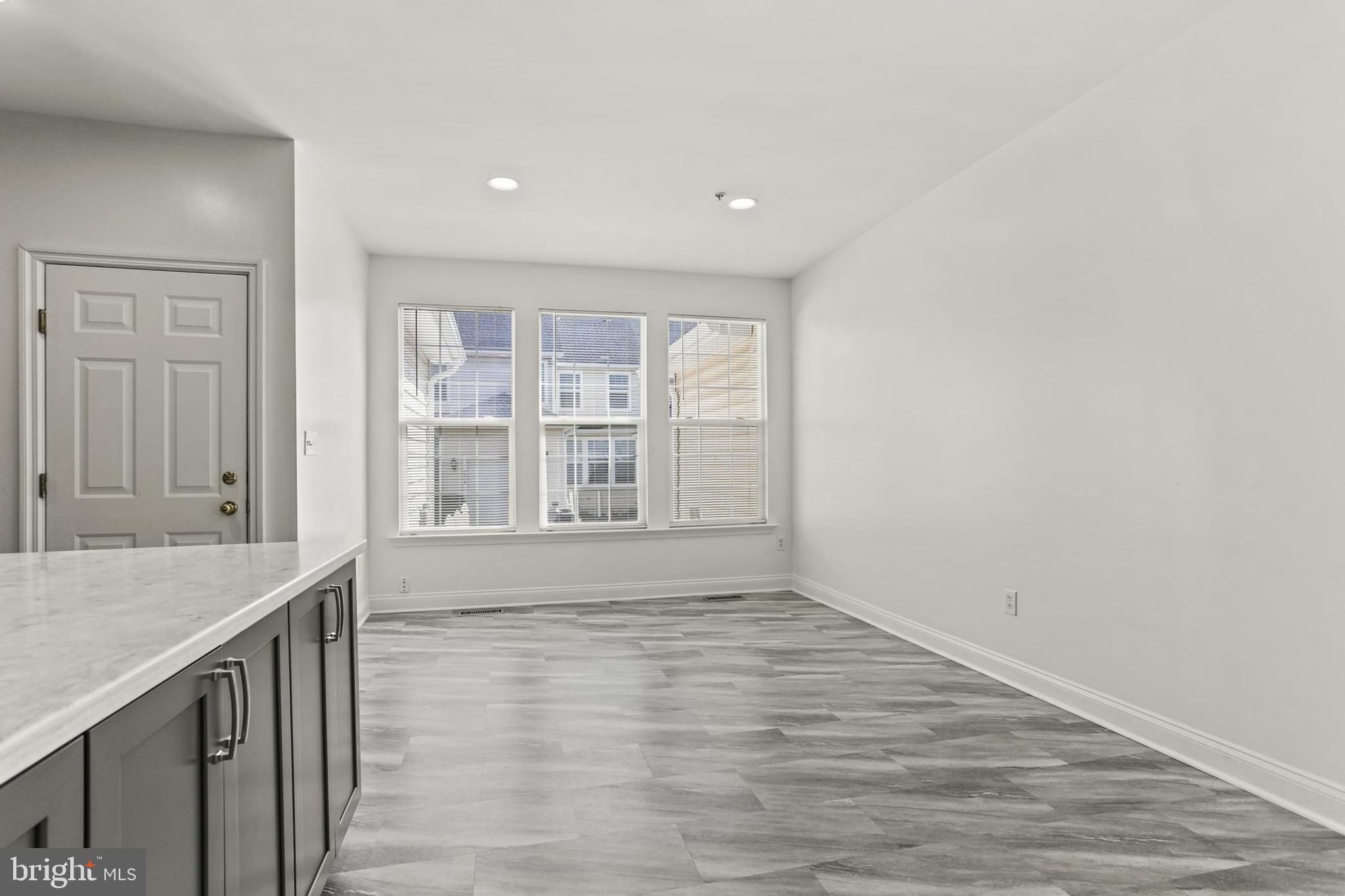 FIELDSTONE - Residential