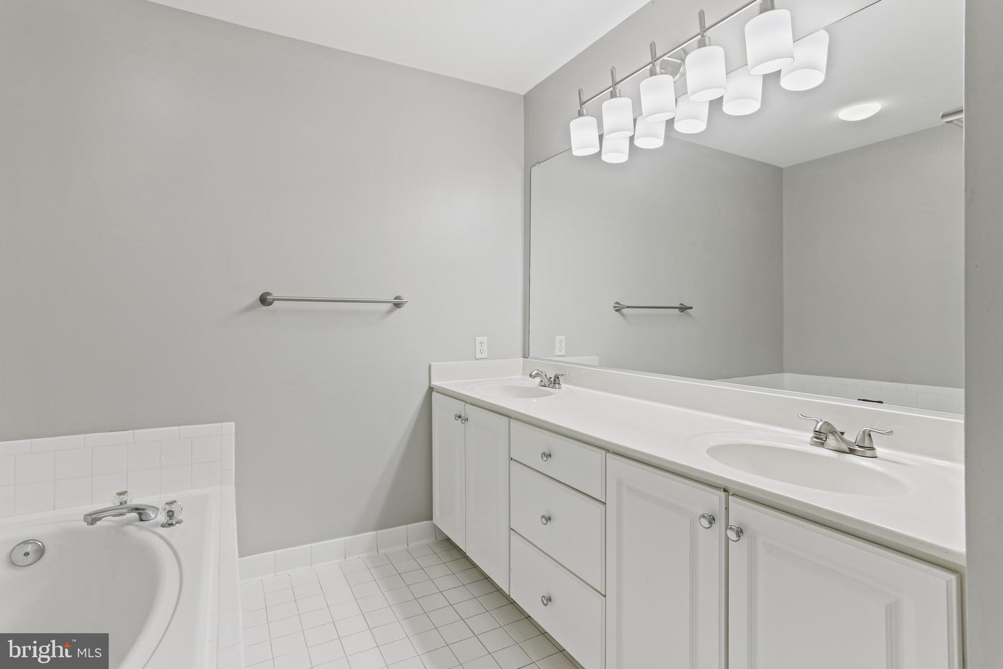 FIELDSTONE - Residential