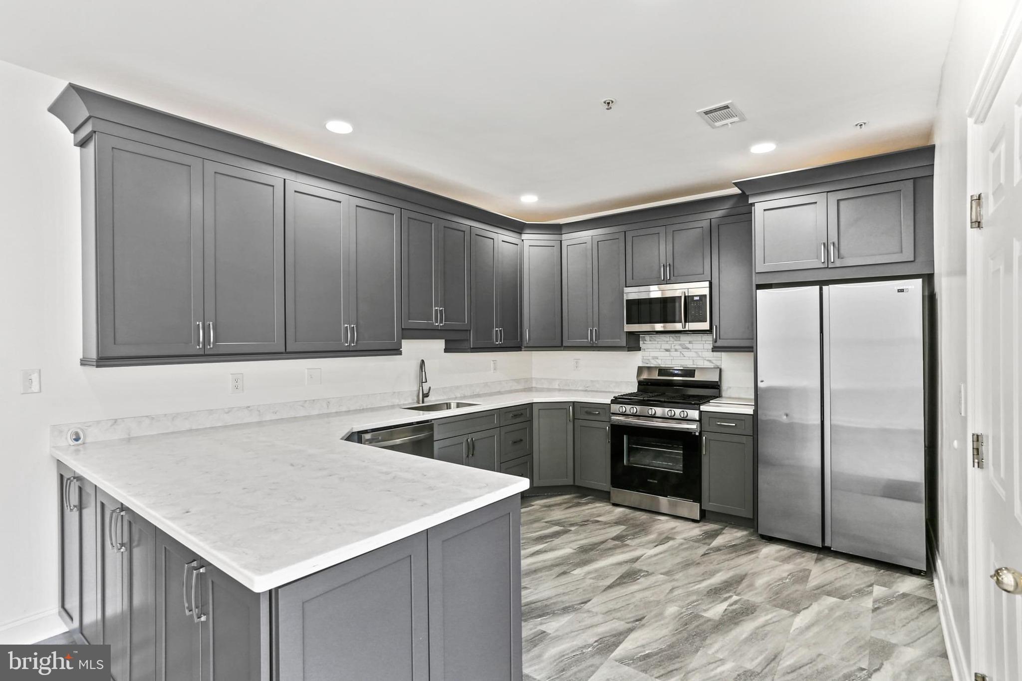 FIELDSTONE - Residential