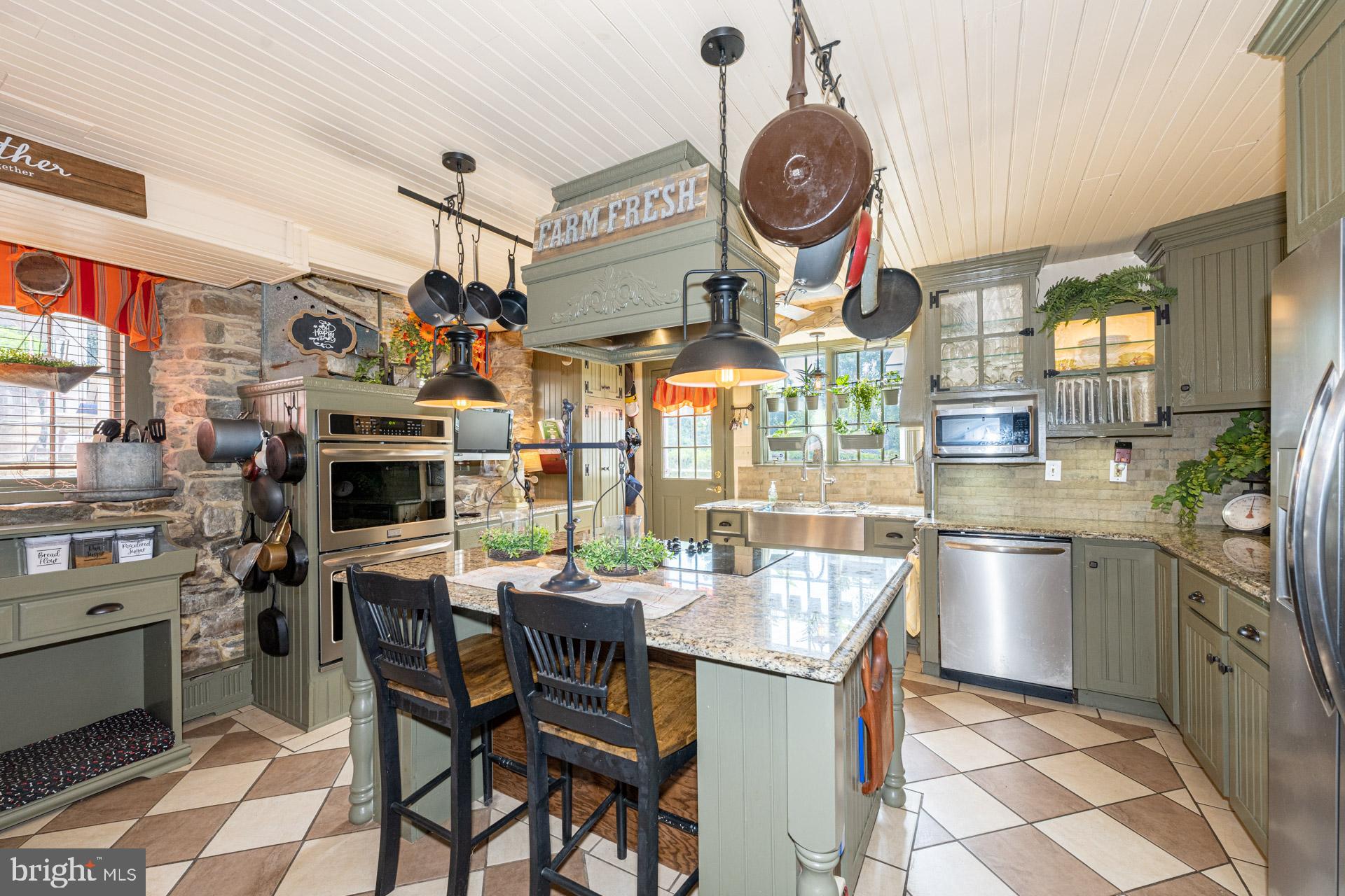 TOWN OF HILLSBORO - Residential