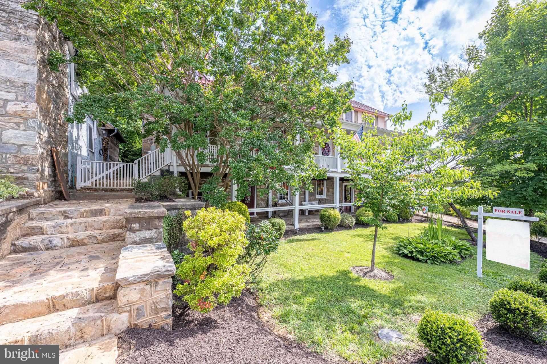 TOWN OF HILLSBORO - Residential