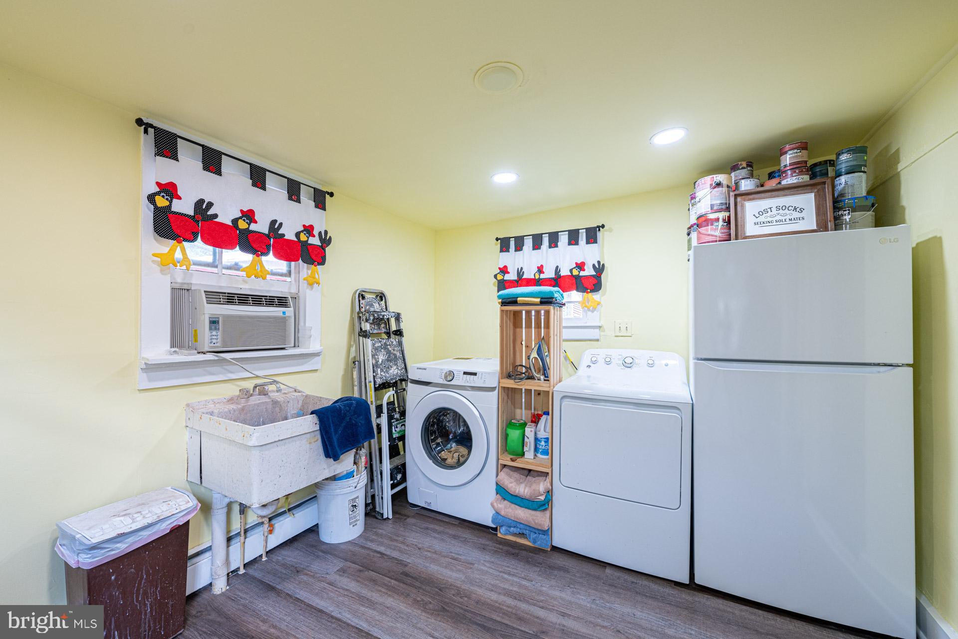 TOWN OF HILLSBORO - Residential