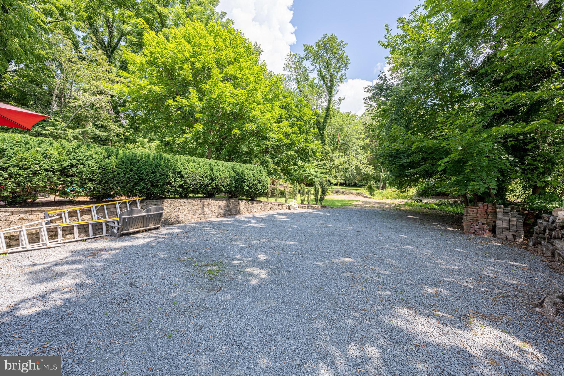 TOWN OF HILLSBORO - Residential