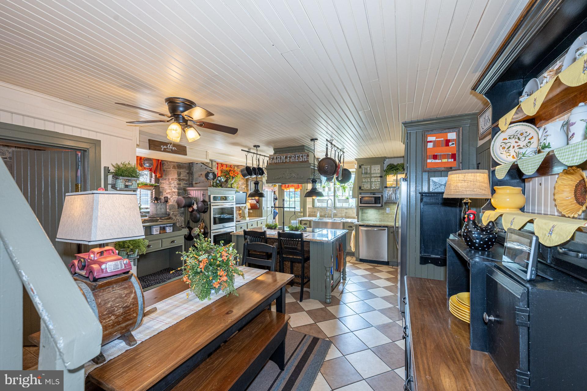 TOWN OF HILLSBORO - Residential