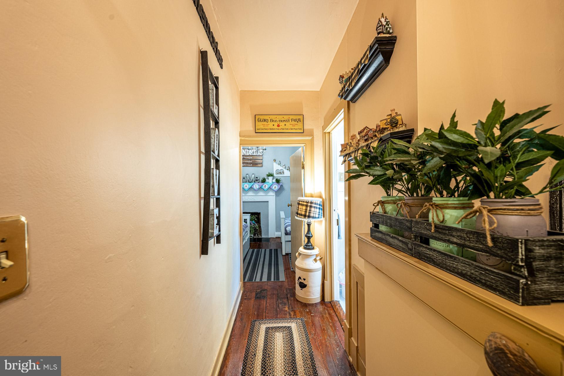 TOWN OF HILLSBORO - Residential