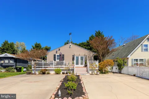 37437 1st Street, Rehoboth Beach, DE MLS: DESU2083308