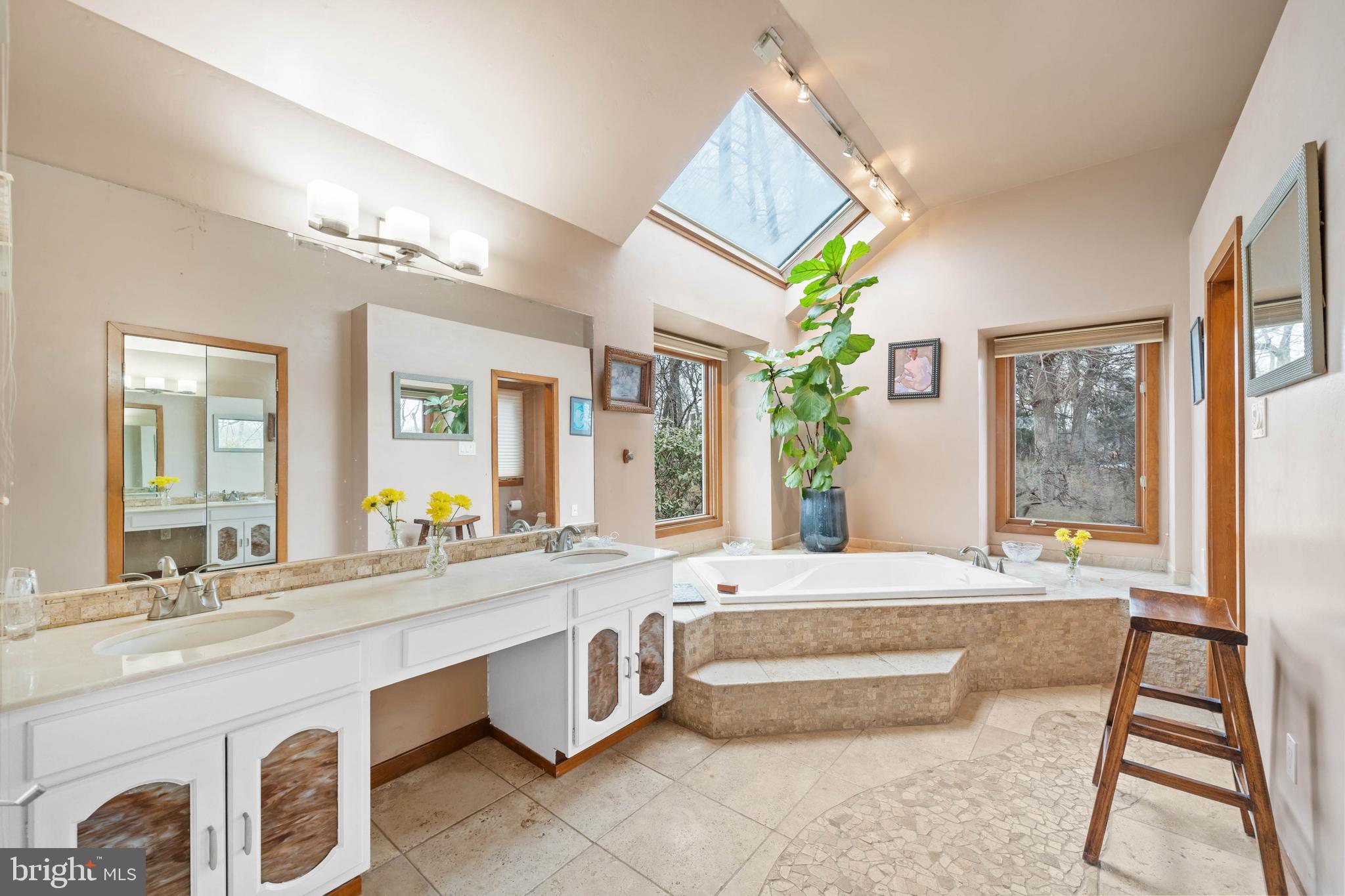 RADLEY RUN - Residential