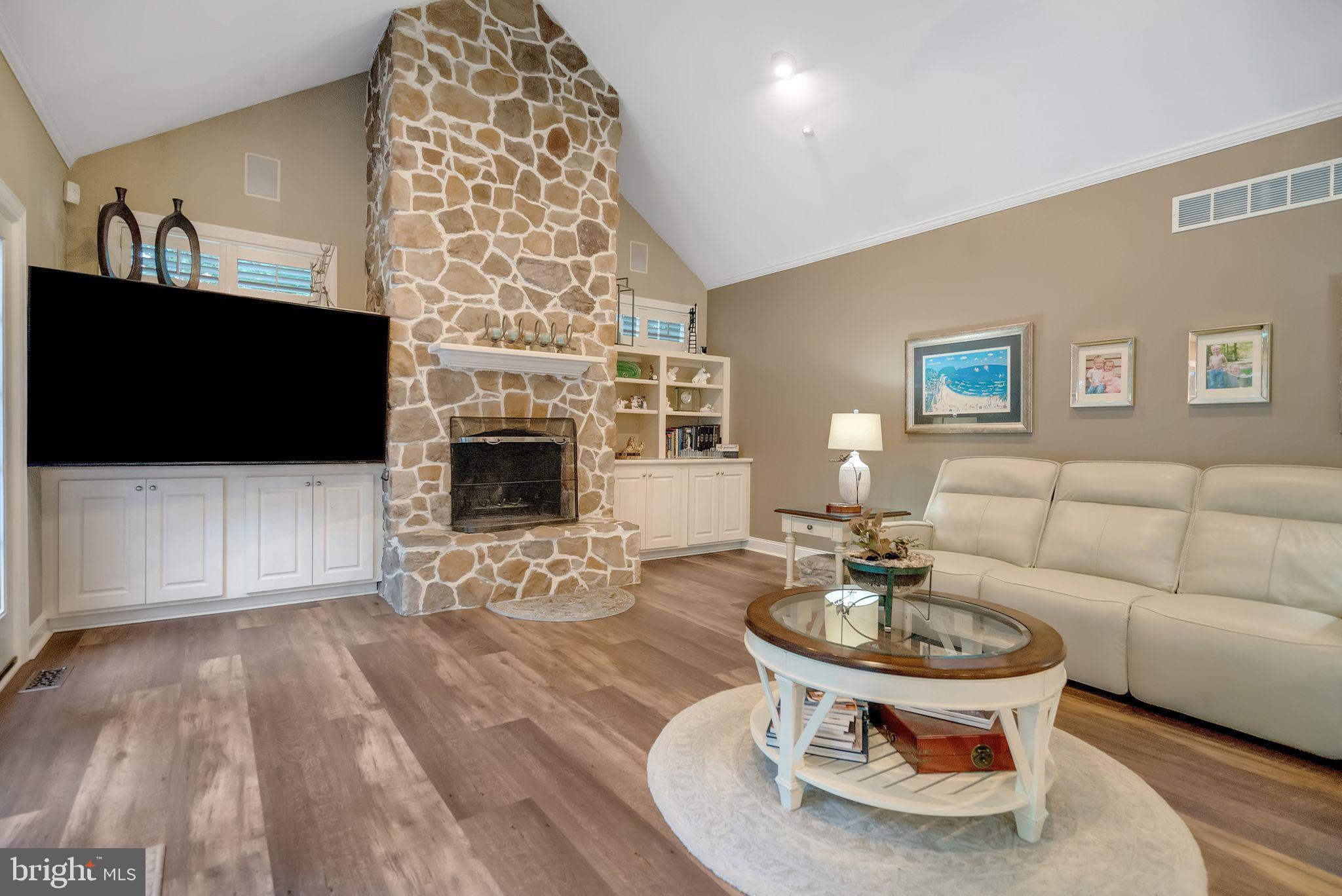 INDIAN SPRINGS - Residential