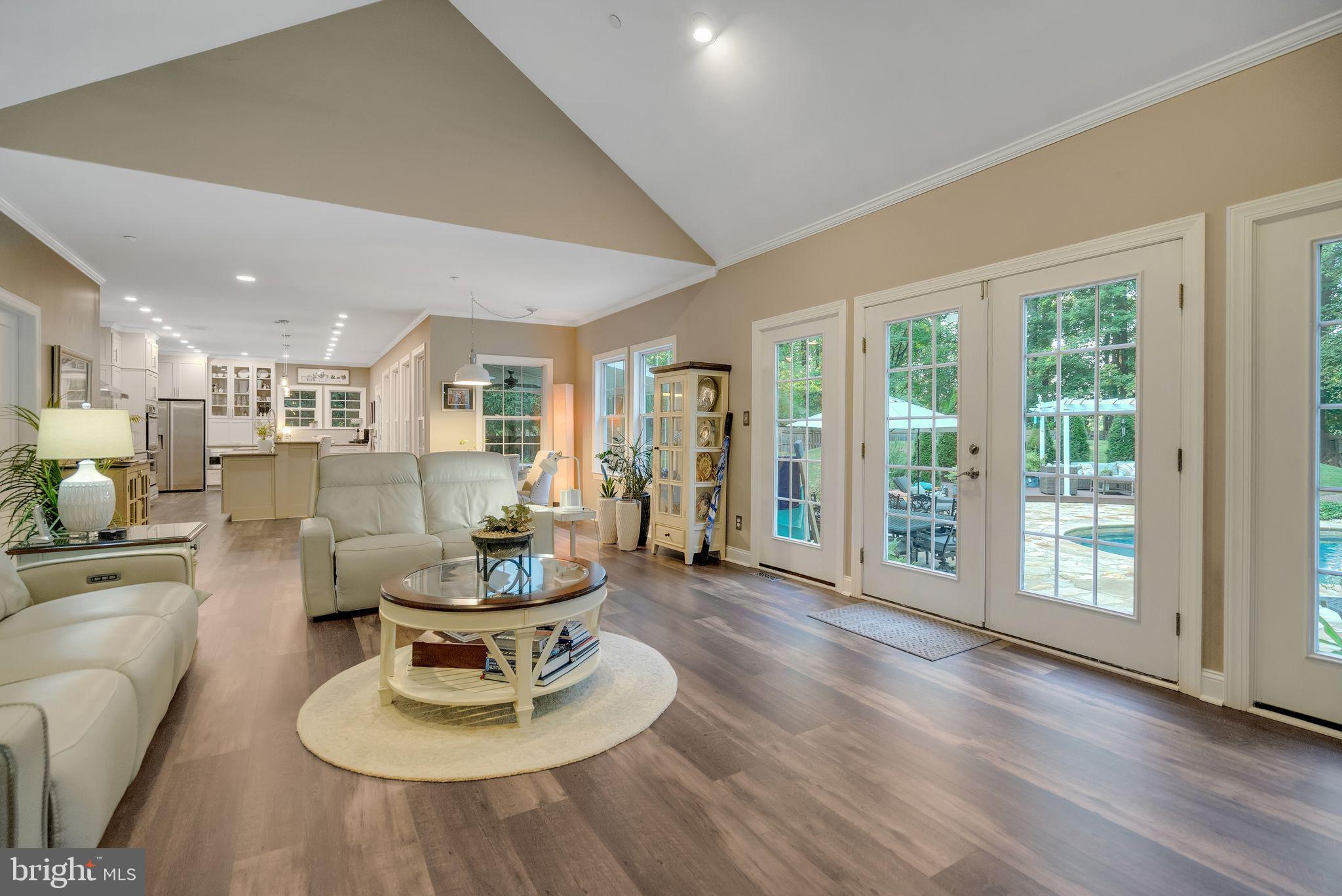 INDIAN SPRINGS - Residential