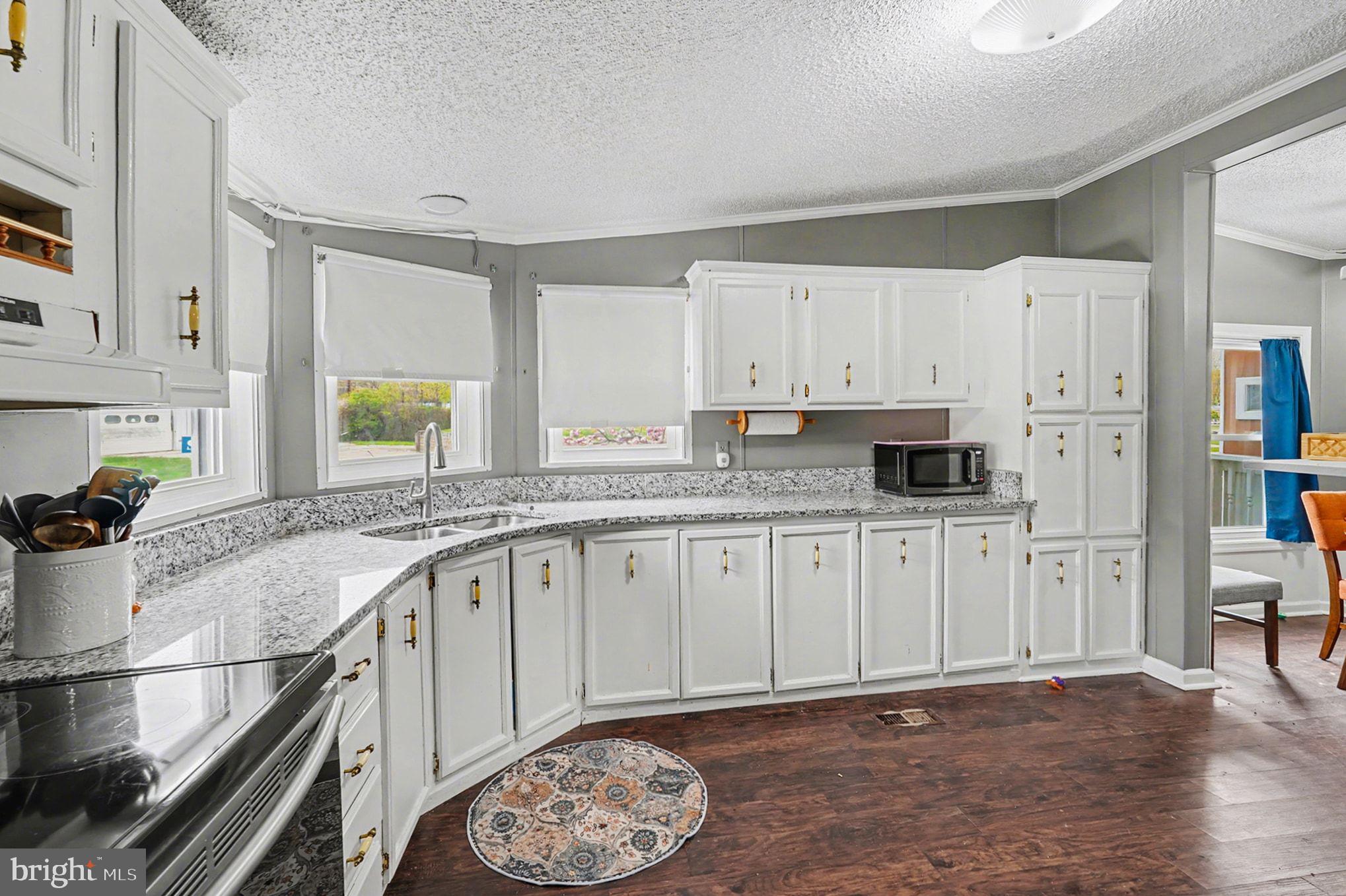 WILLIAMS ESTATES - Residential