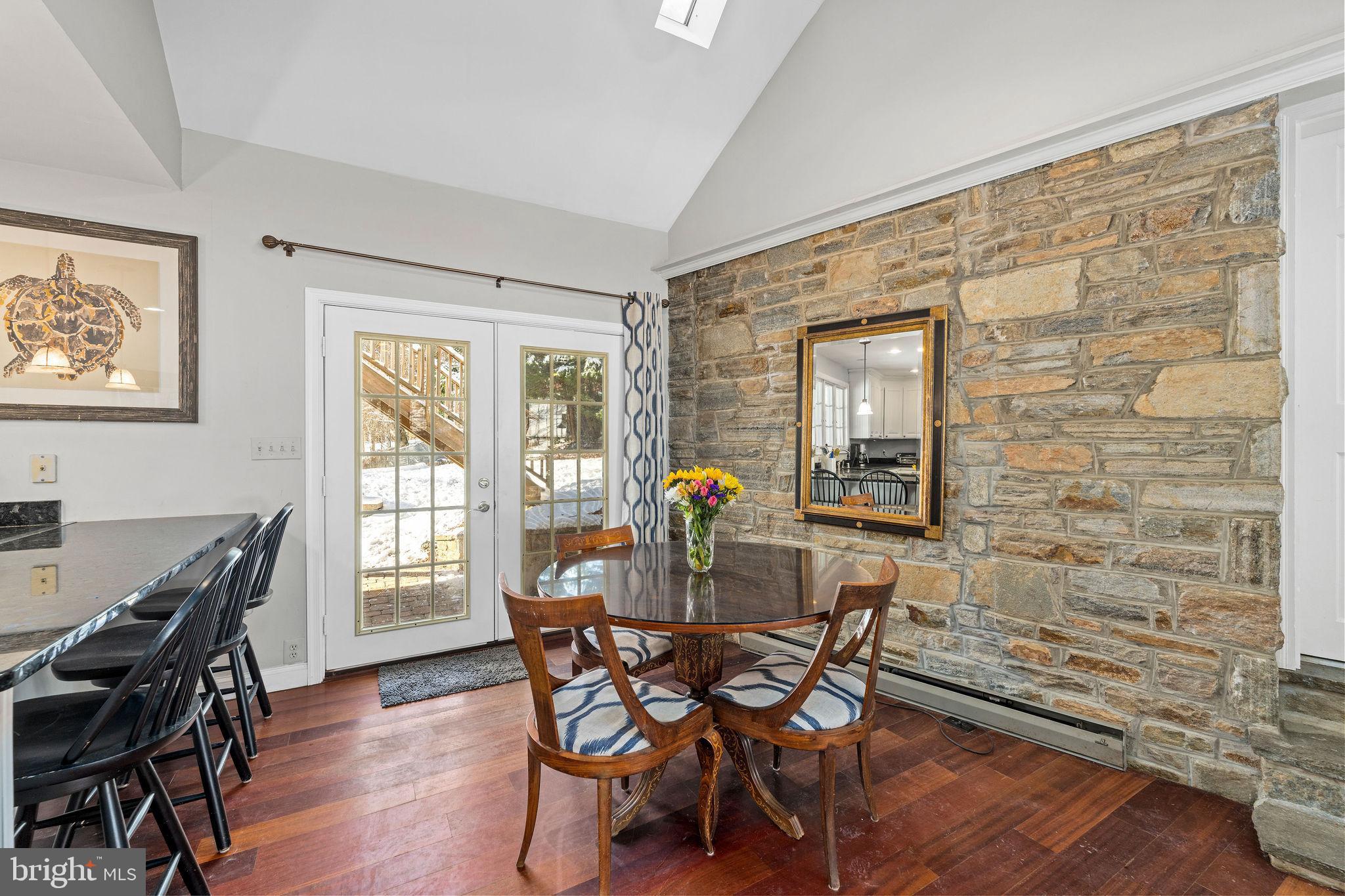 HAMPTON - Residential