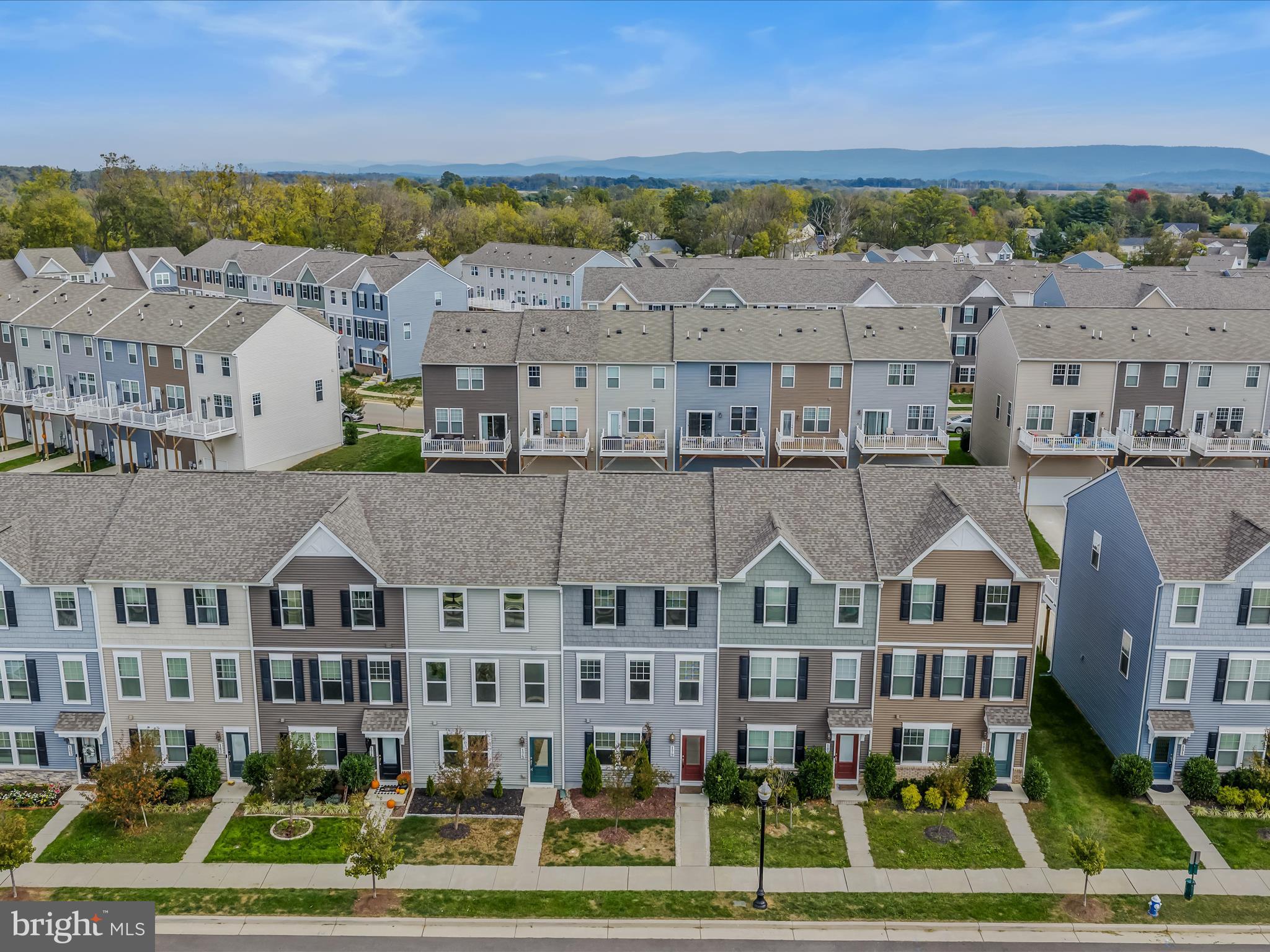 PRESIDENTS POINTE - Residential Lease