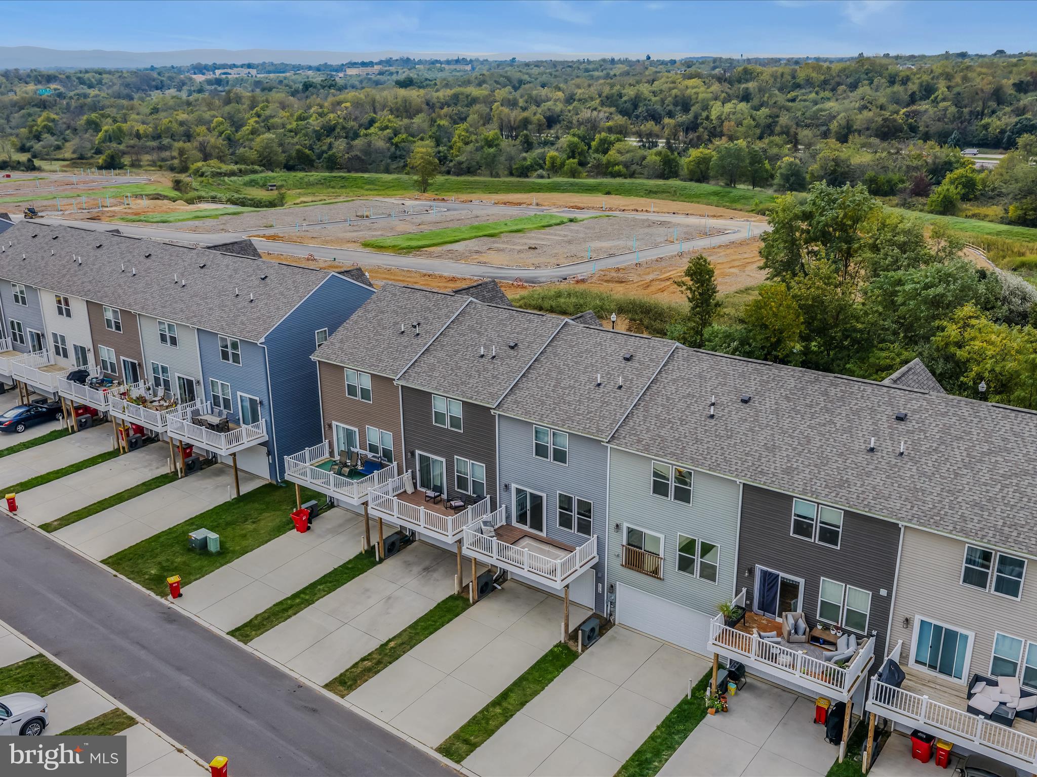 PRESIDENTS POINTE - Residential Lease