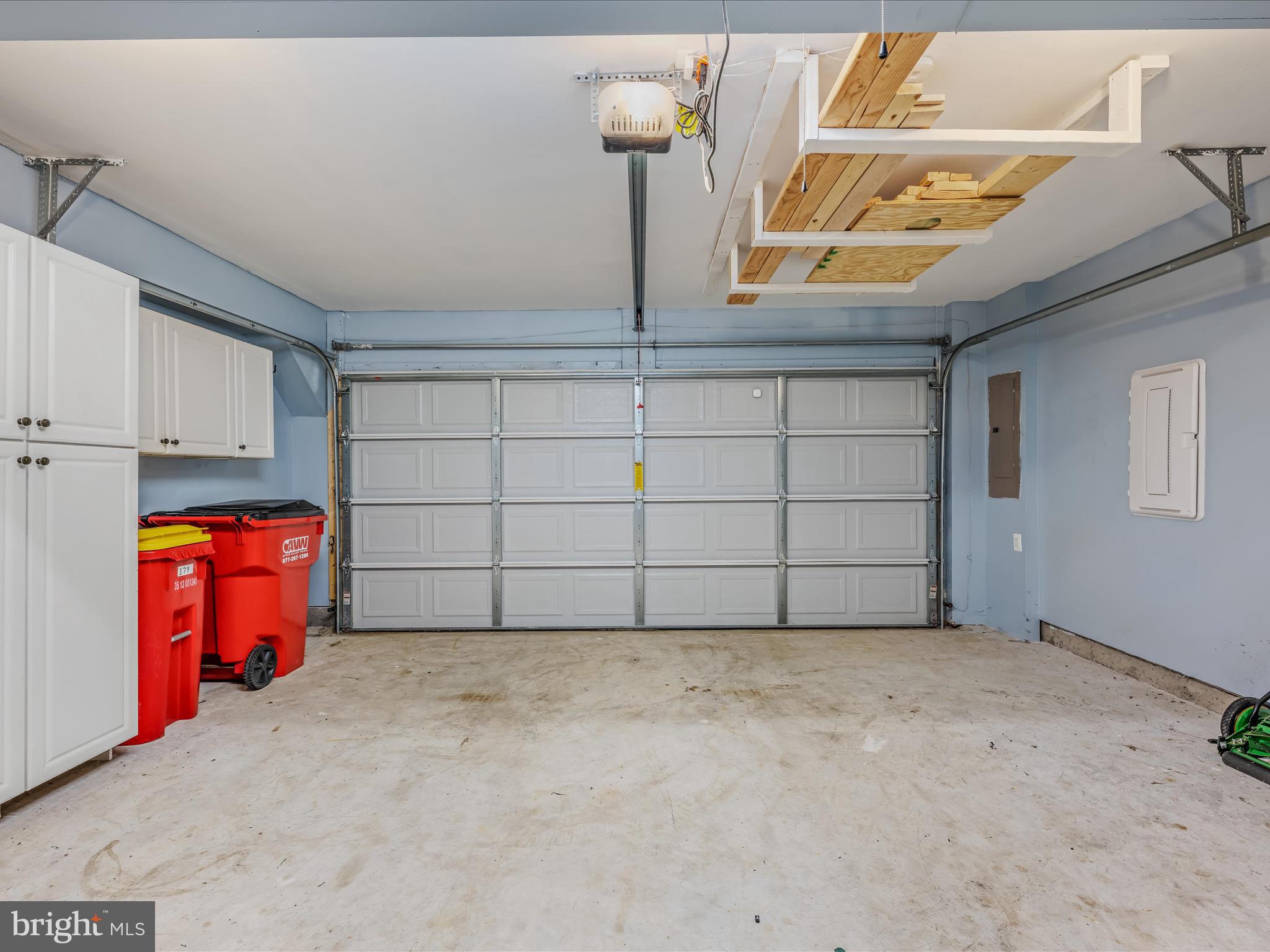 PRESIDENTS POINTE - Residential Lease