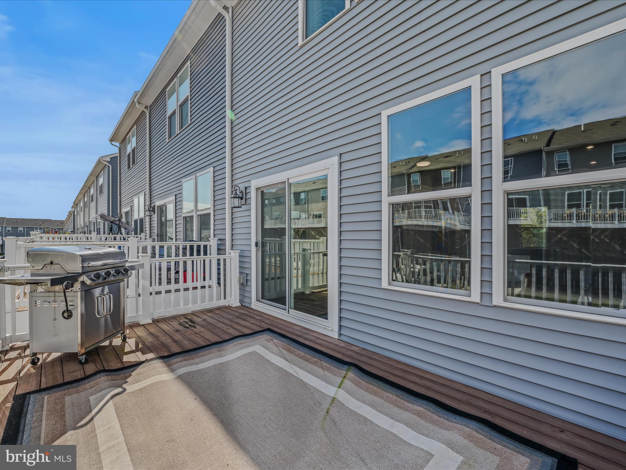 PRESIDENTS POINTE - Residential Lease