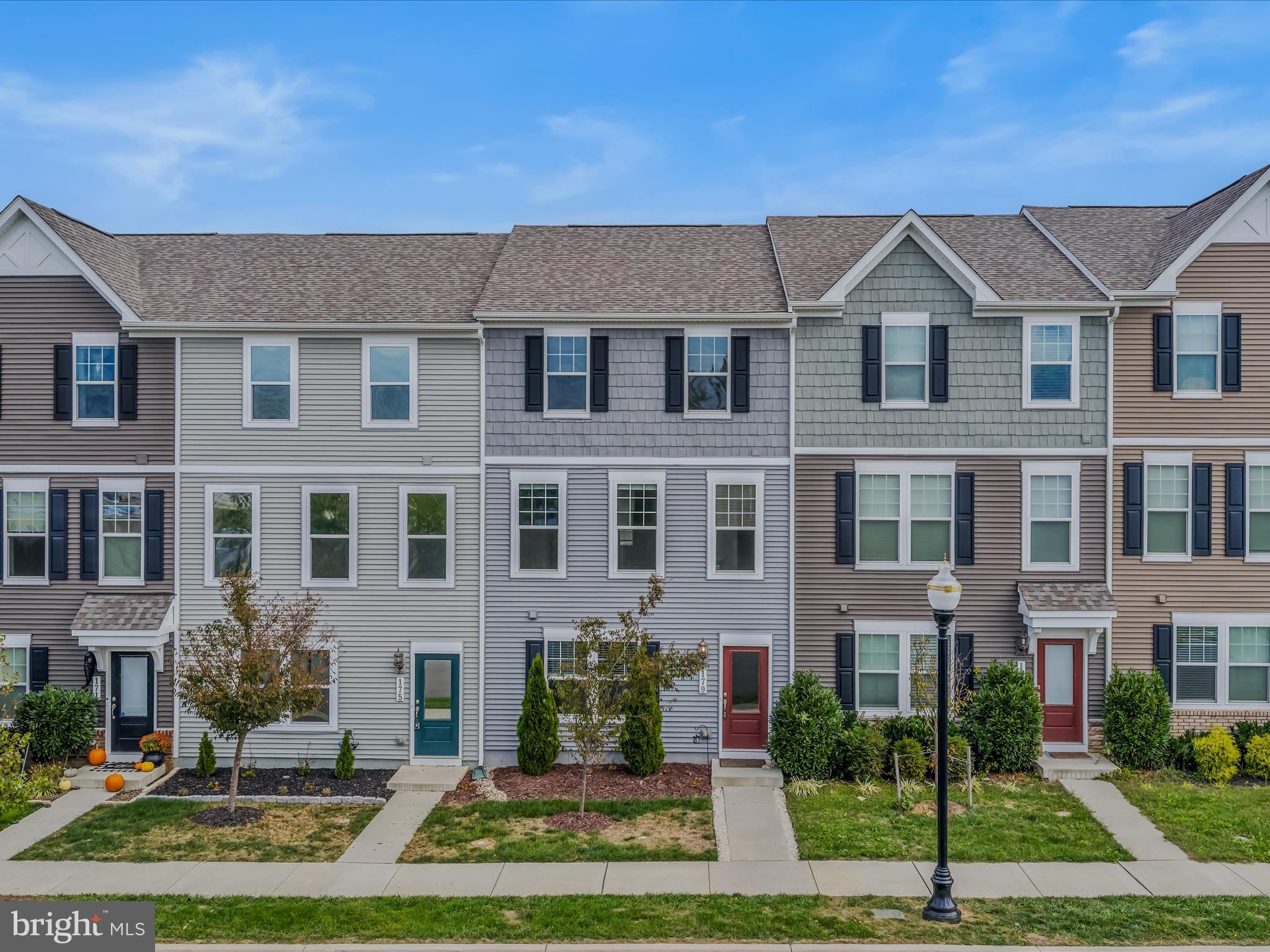 PRESIDENTS POINTE - Residential Lease