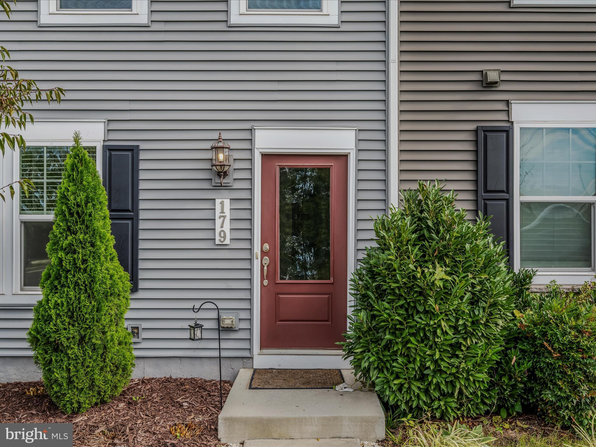 PRESIDENTS POINTE - Residential Lease