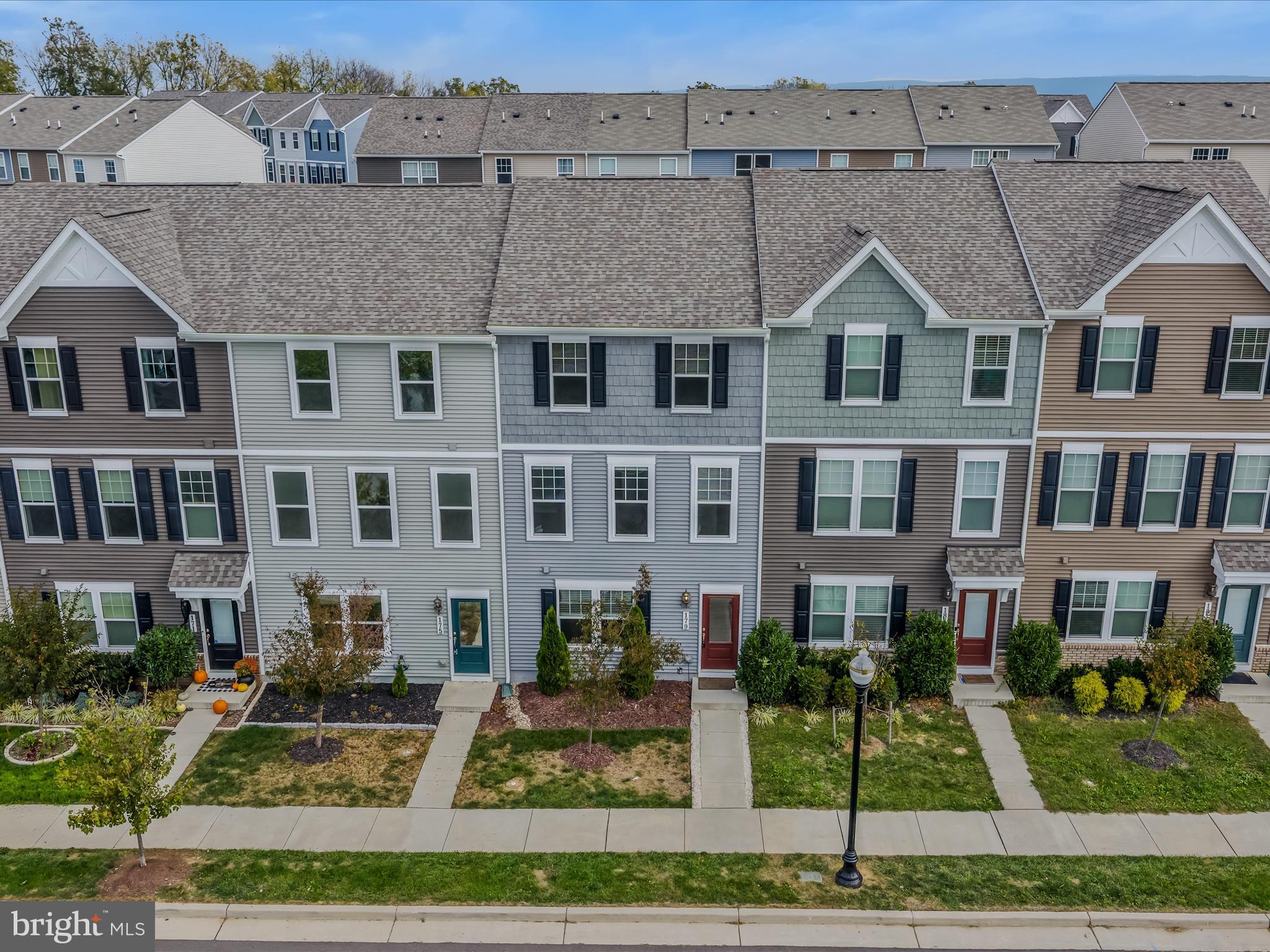 PRESIDENTS POINTE - Residential Lease