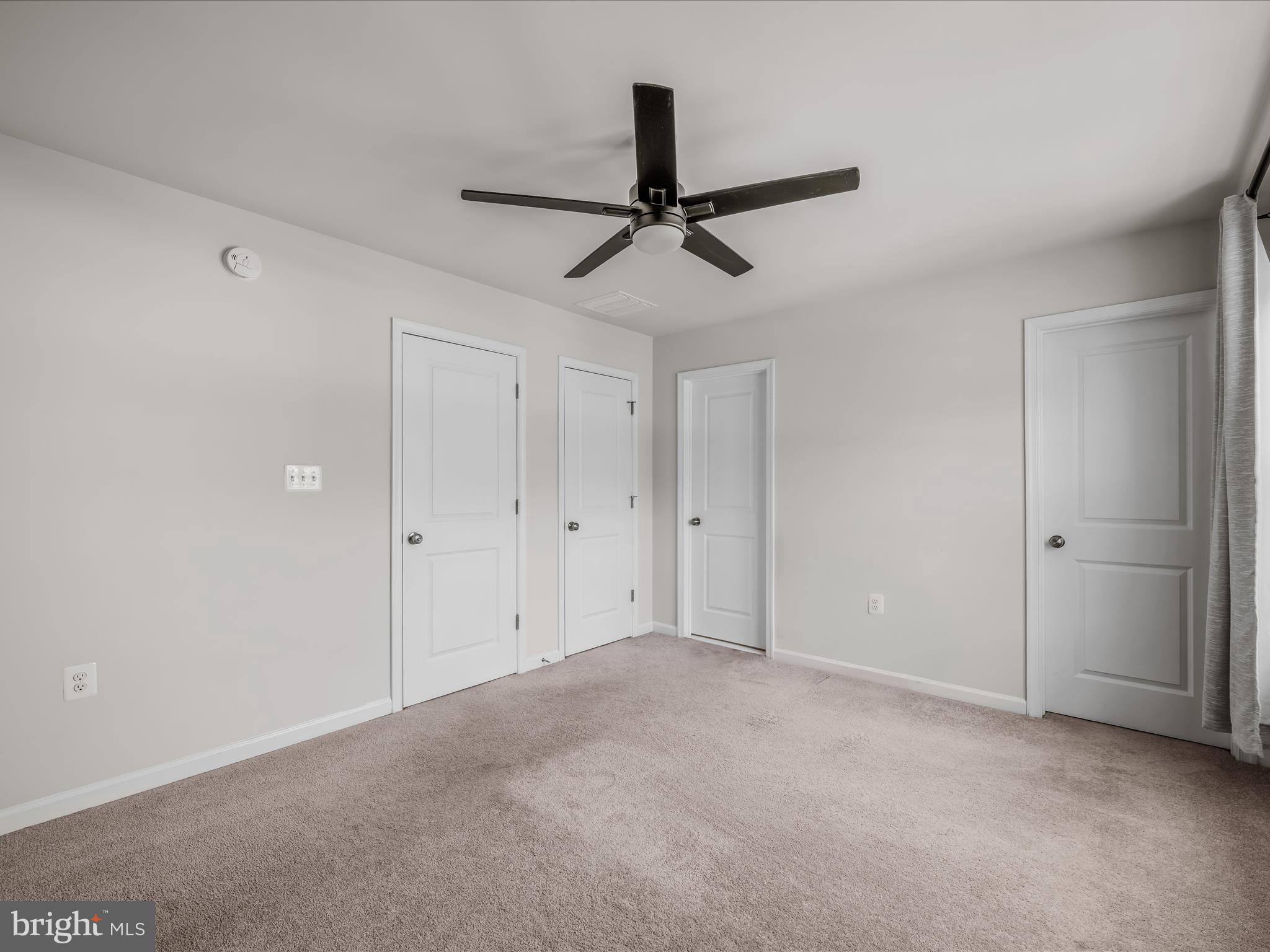 PRESIDENTS POINTE - Residential Lease