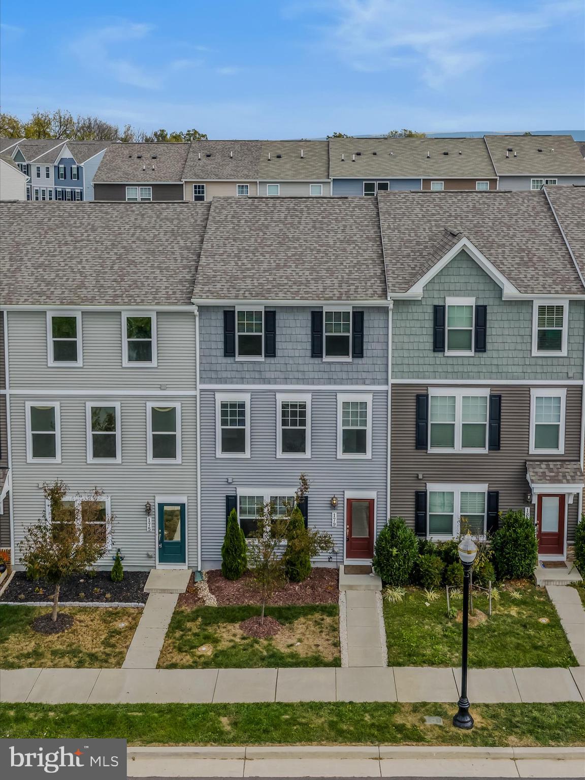 PRESIDENTS POINTE - Residential Lease